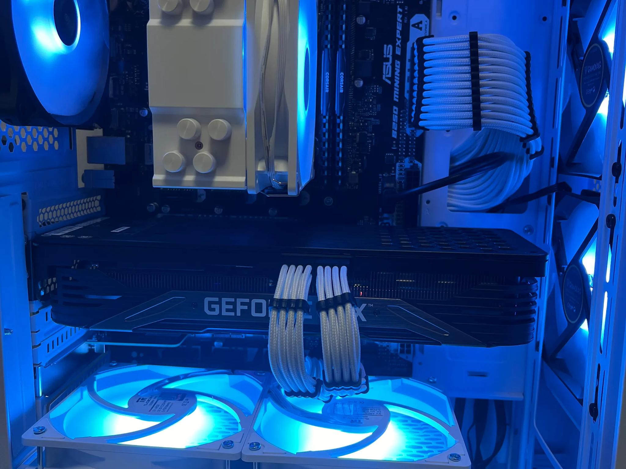 🥶🧊Frosty🥶🧊 | RTX 3070 Mid-Range PC | Intel Core i7 | 16GB RAM | 1TB SSD | Windows 11 Pro