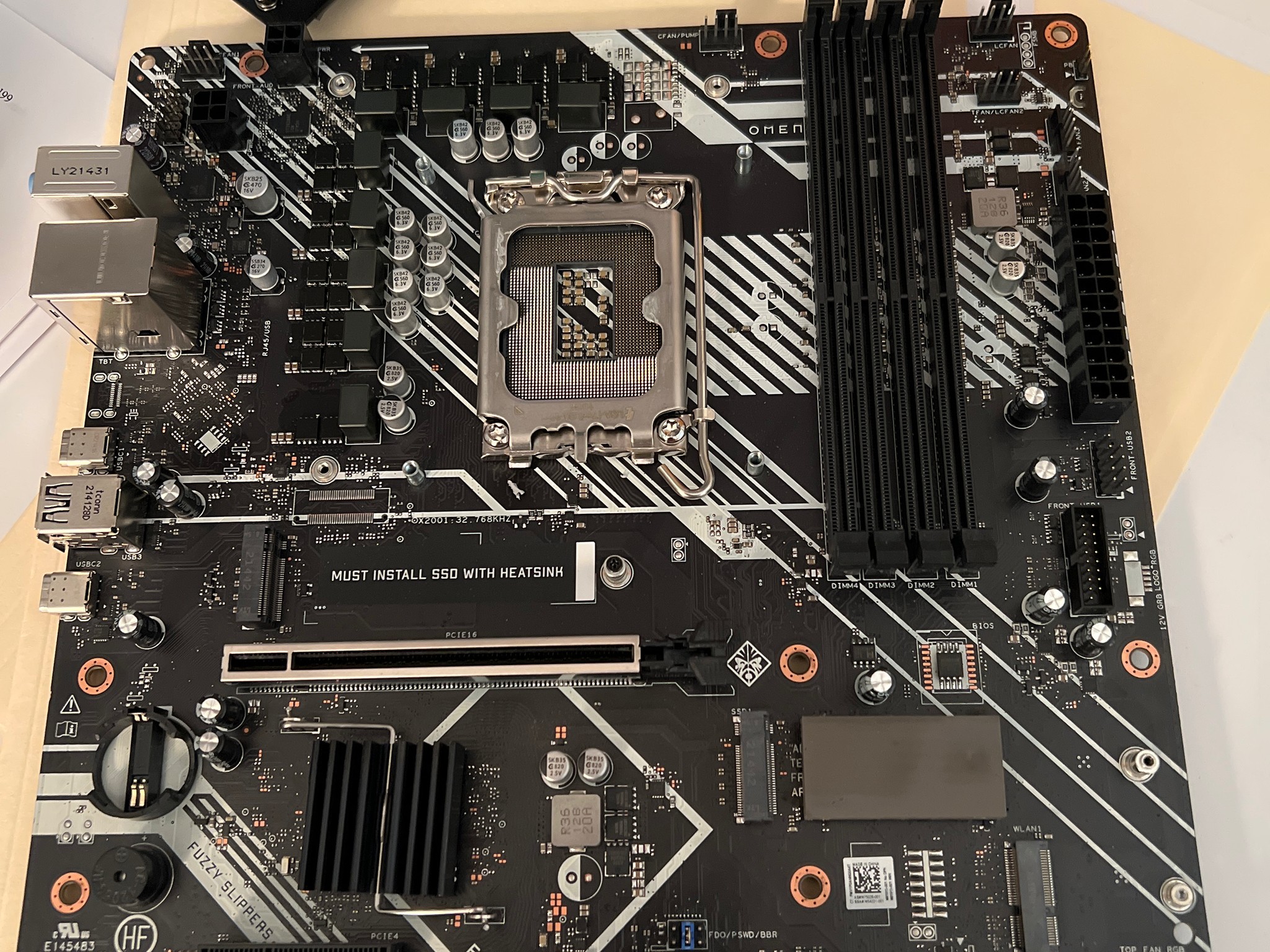 HP OMEN Z690 40L used Intel motherboard and heatsink! 