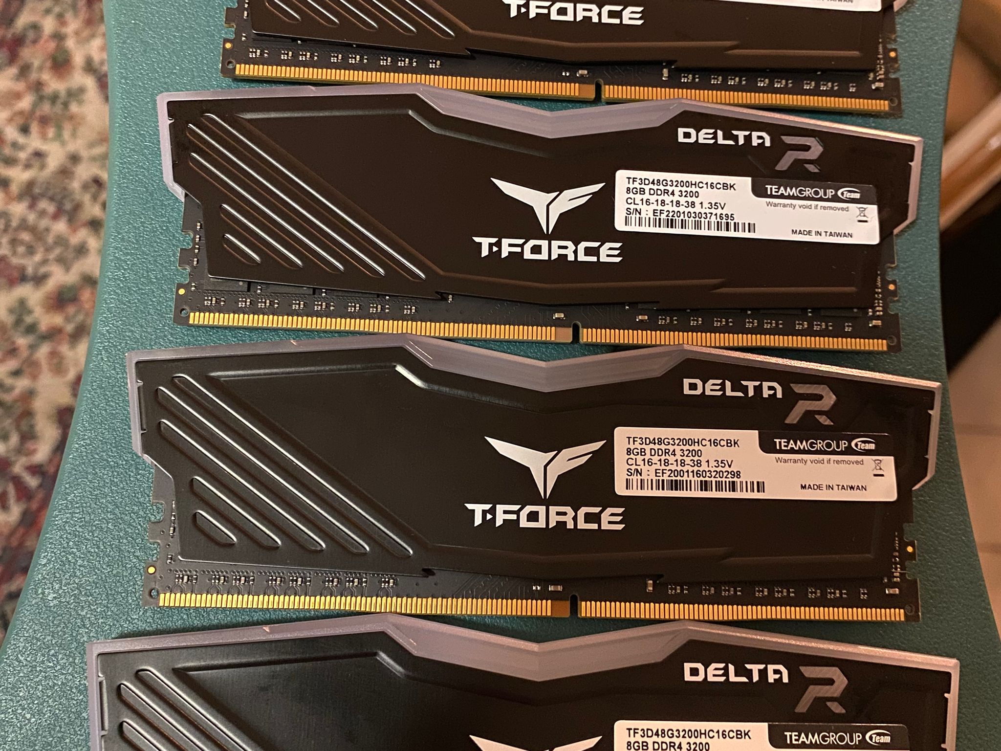 TEAMGROUP T-Force Delta RGB DDR4 RAM - 3200Mhz CL16 - 32gb (4x8gb)