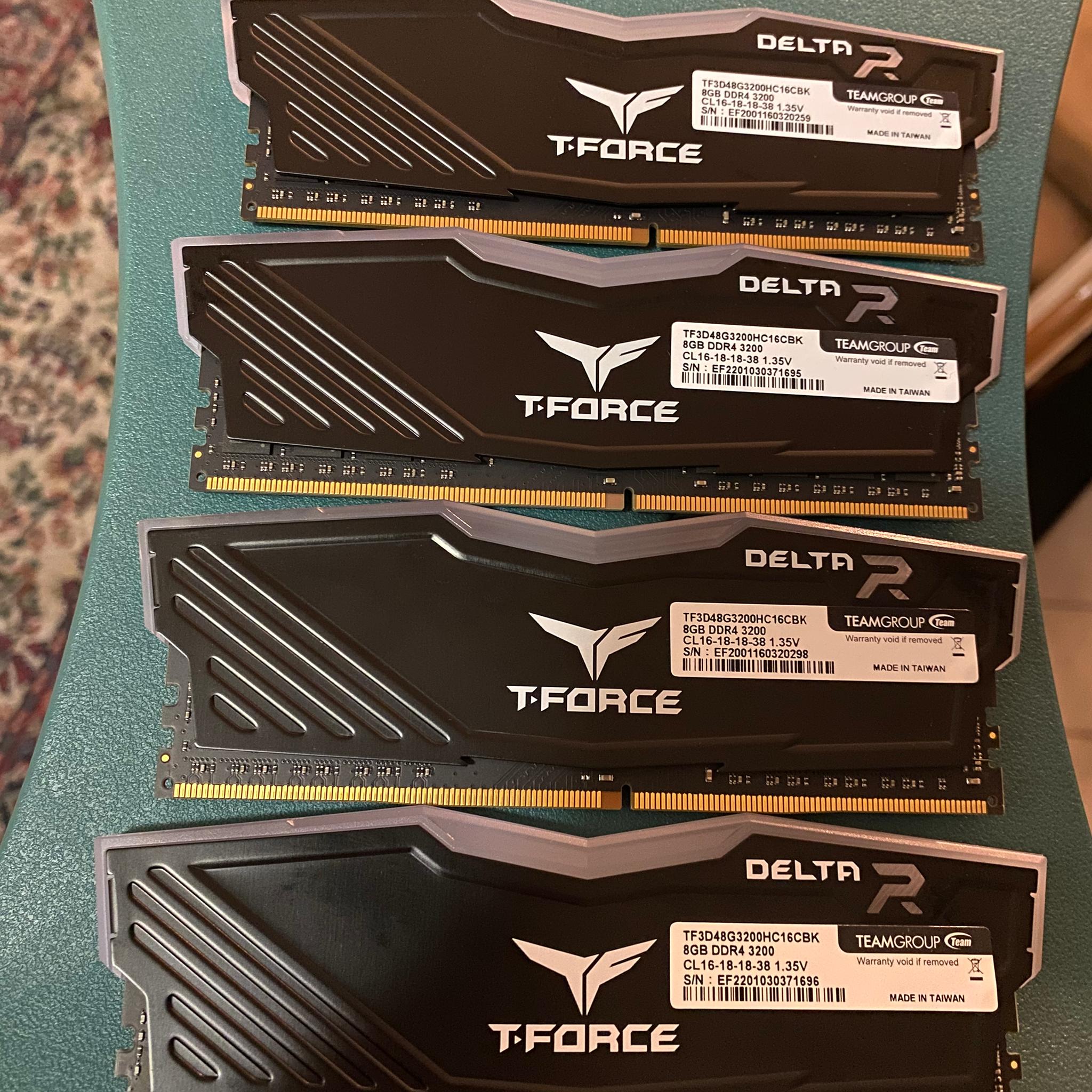 TEAMGROUP T-Force Delta RGB DDR4 RAM - 3200Mhz CL16 - 32gb (4x8gb)