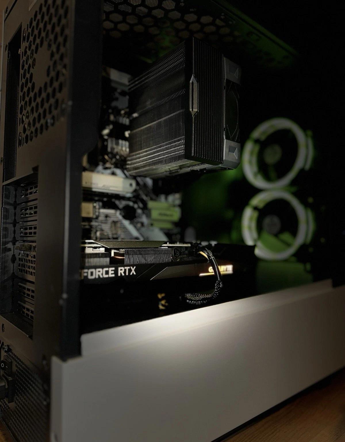 Powerful Ryzen 7 7700X RTX 3060 Ti Gaming PC - 32GB DDR5, 512GB SSD PLUG N PLAY!