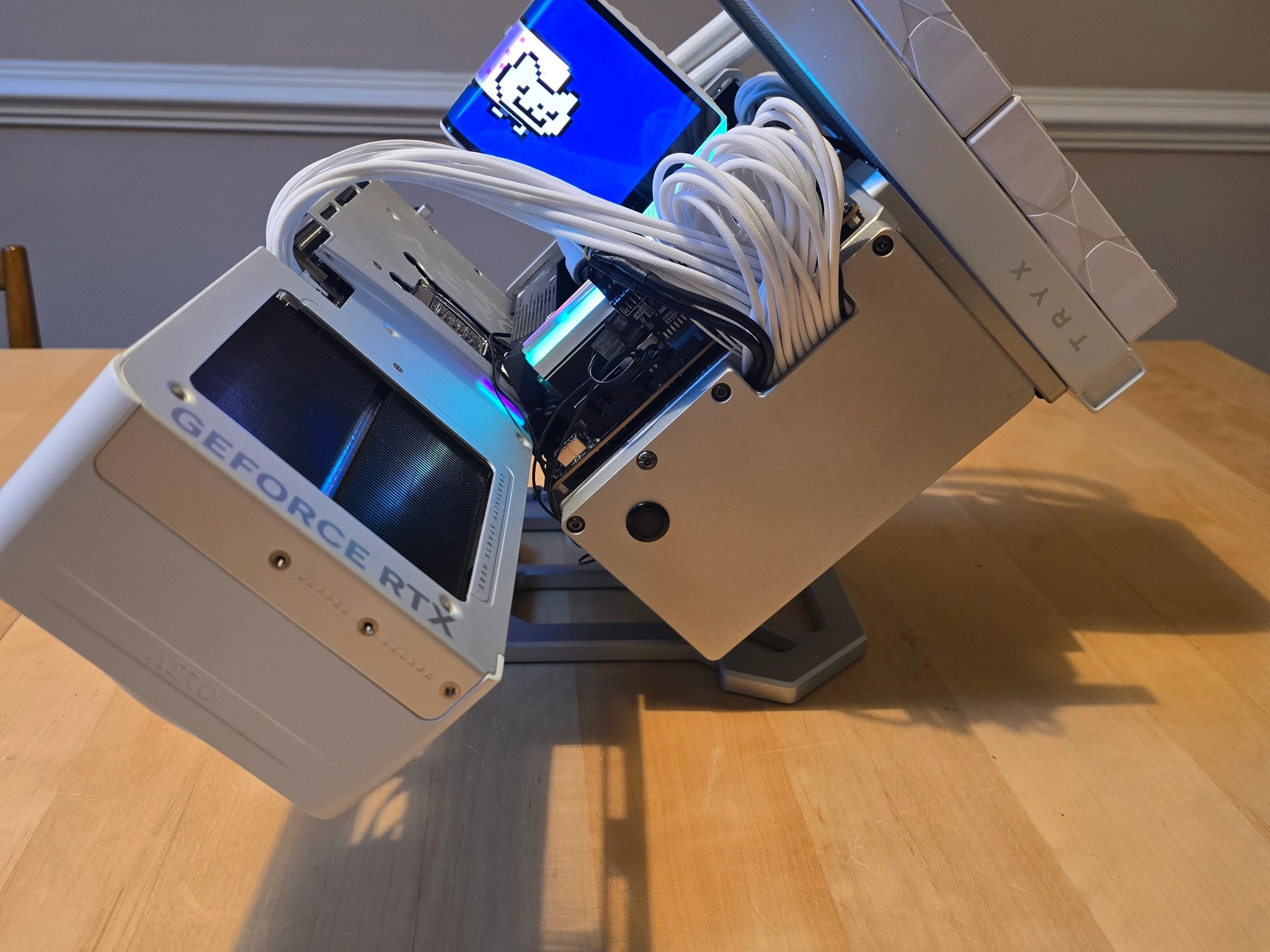 Xmas Sale! 1440p/4K "Silver Monster X3D" Skeleton | Nvidia RTX 5070Ti