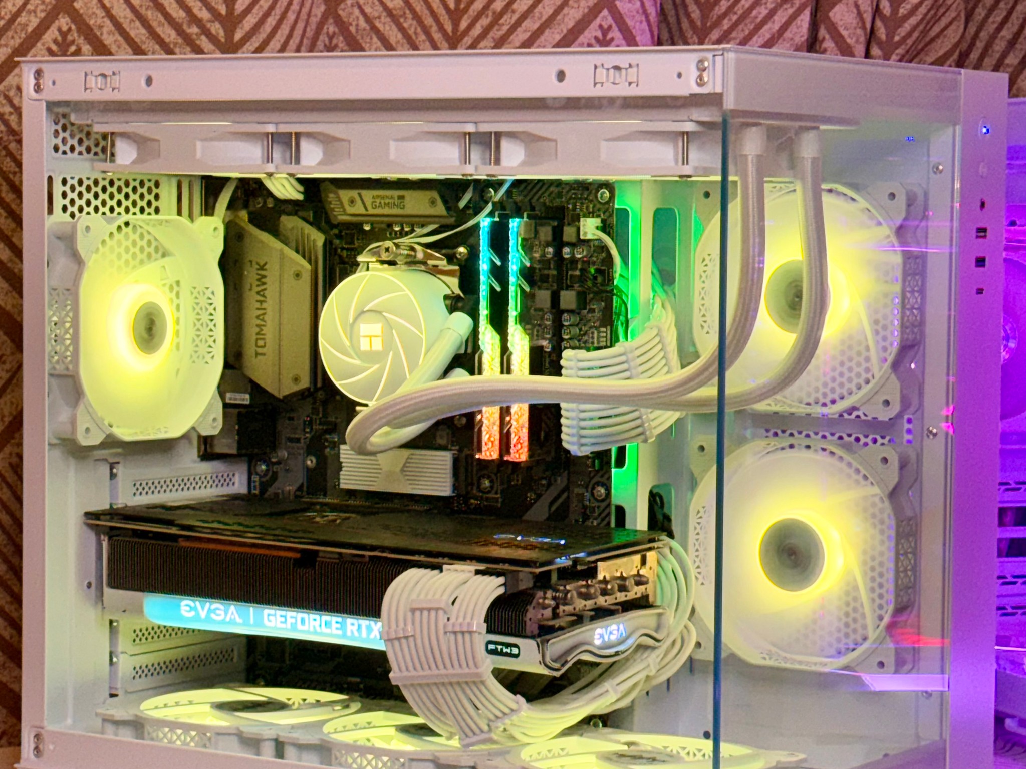 White Ranger Gaming PC | RTX 3080 FTW3 Ultr + Ryzen 7 3700X – (Free Xbox One X)