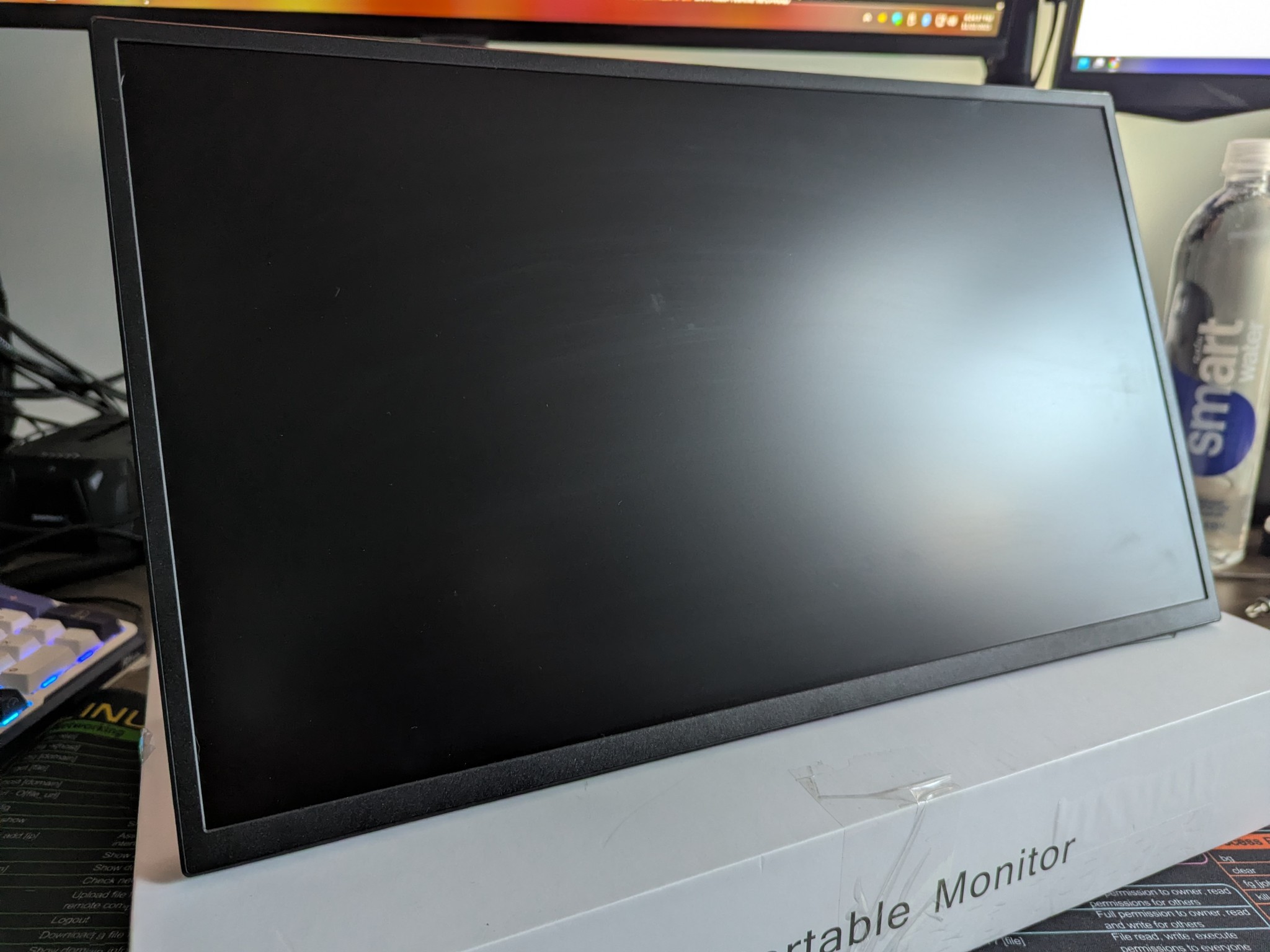 UPERFECT 18.5" Portable Gaming monitor | HDMI | USB-C | 100Hz Refresh Rate |  FHD 1080P | IPS
