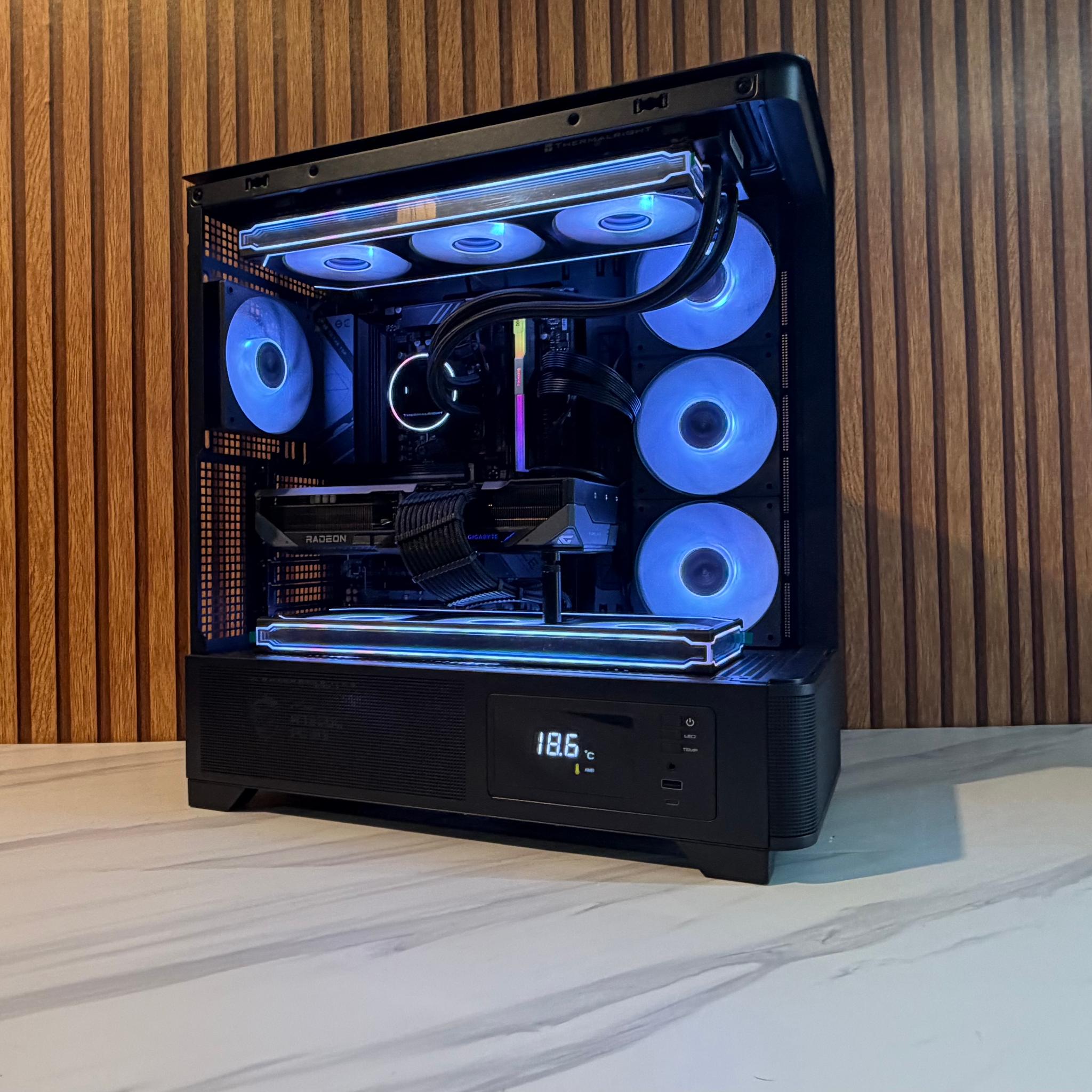 9070 XT 16GB | RYZEN 7 7700 | 1TB SSD | 750w | 360mm AIO