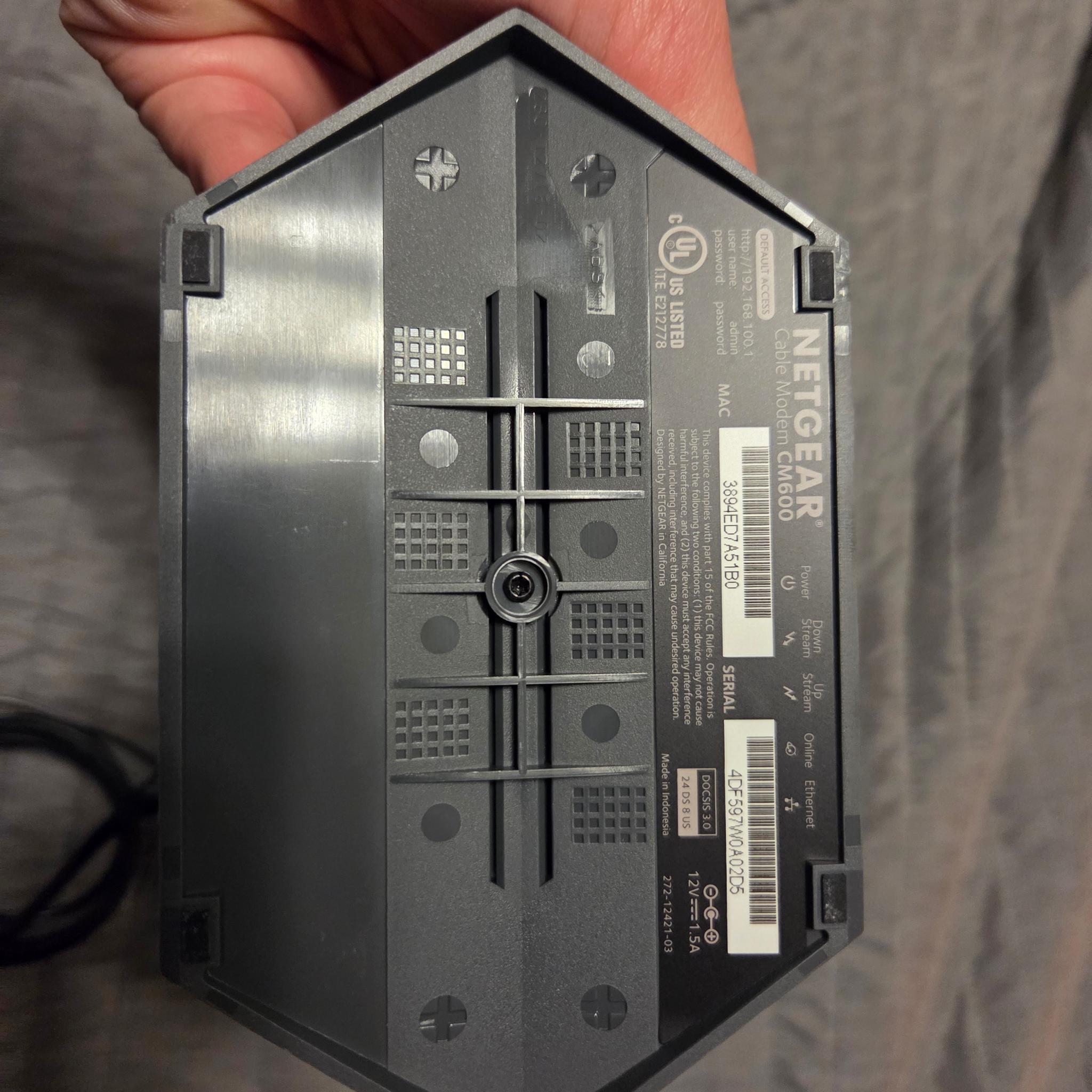 Netgear cm600 modem (great condition)
