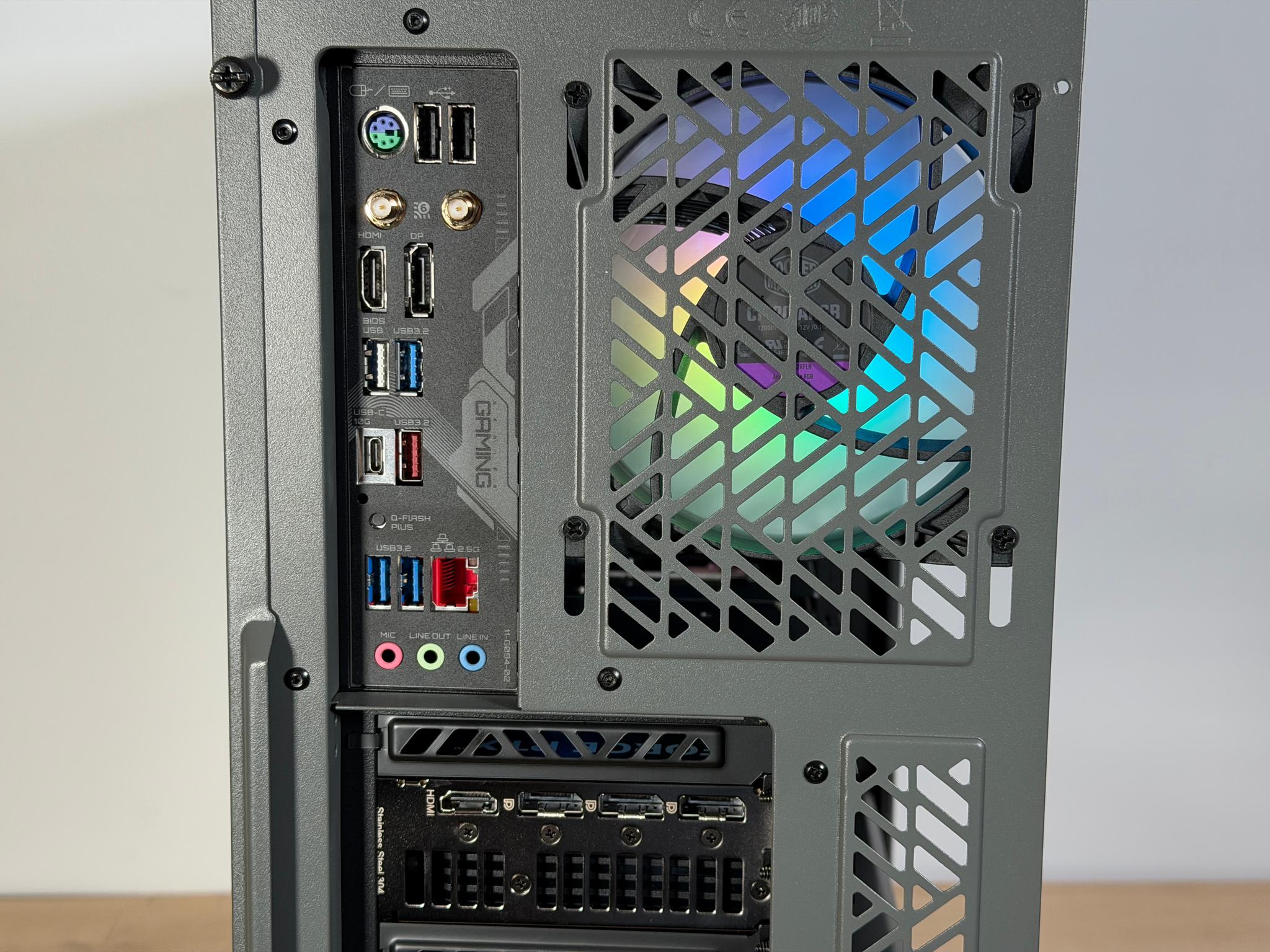 RTX 5070ti Ryzen 7 7800x3d Gaming PC