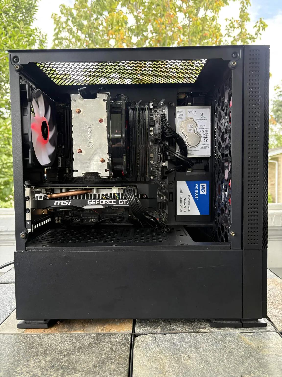 BLACK CAT CUSTOMS — SHADOWCLAW i5-8400/1660/32GB RAM/ 1.25 Storage