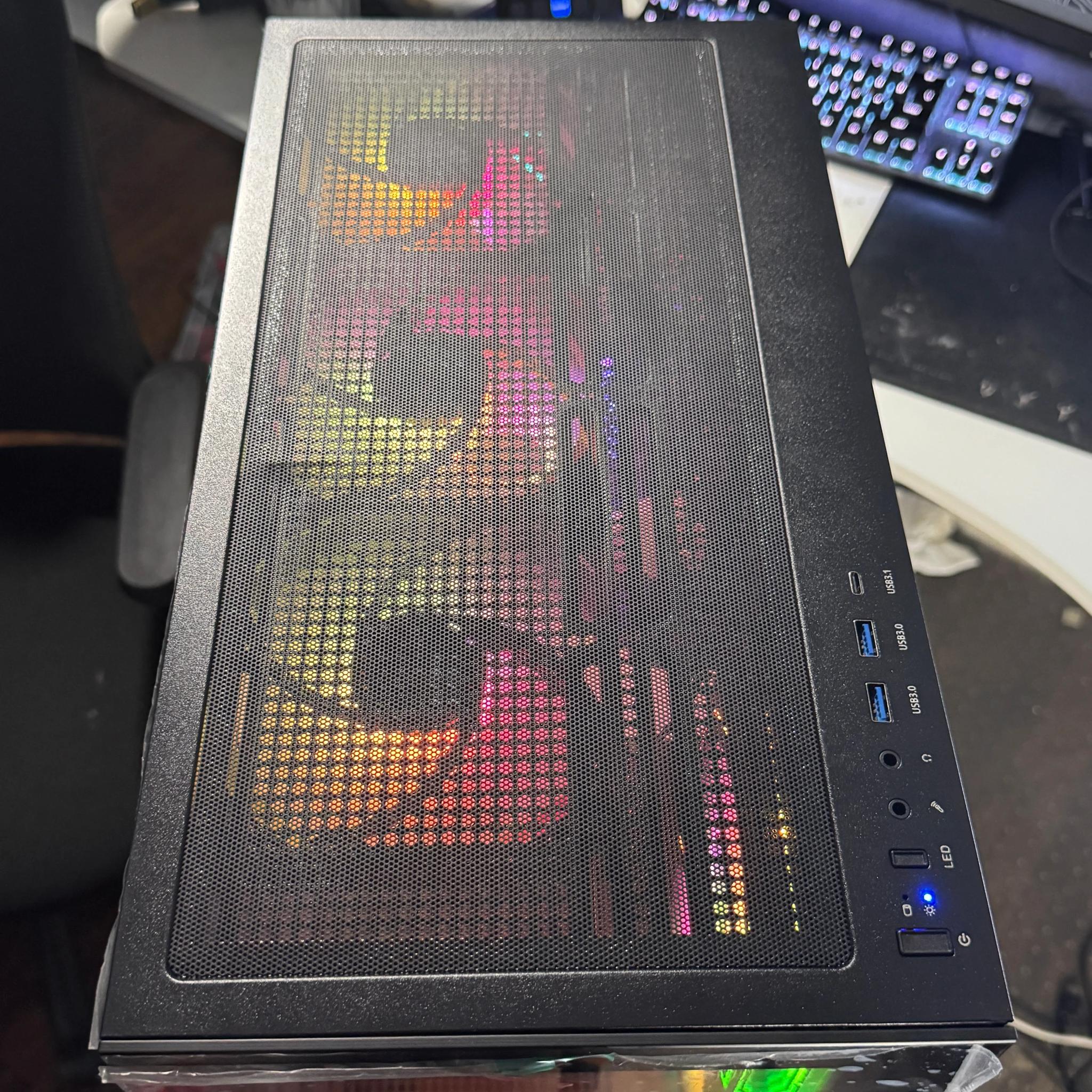 RGB FishTank Gaming PC | i7 7700 | GTX 1660 S | 16GB DDR4 | 1TB SSD