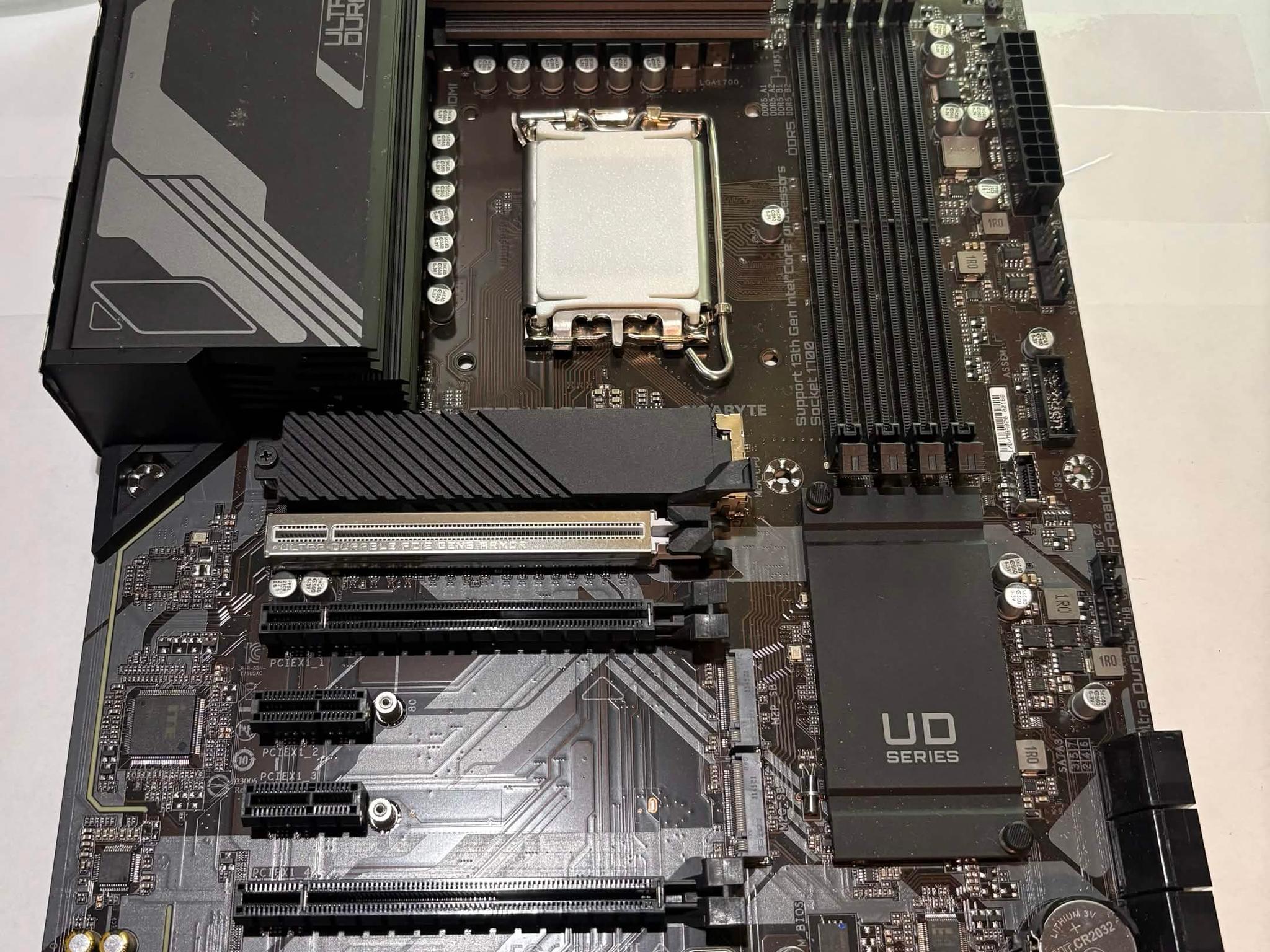 Gigabyte Z790 UD AC LGA1700 ATX Motherboard | DDR5 | WiFi AC | Intel 12th/13th/14th Gen