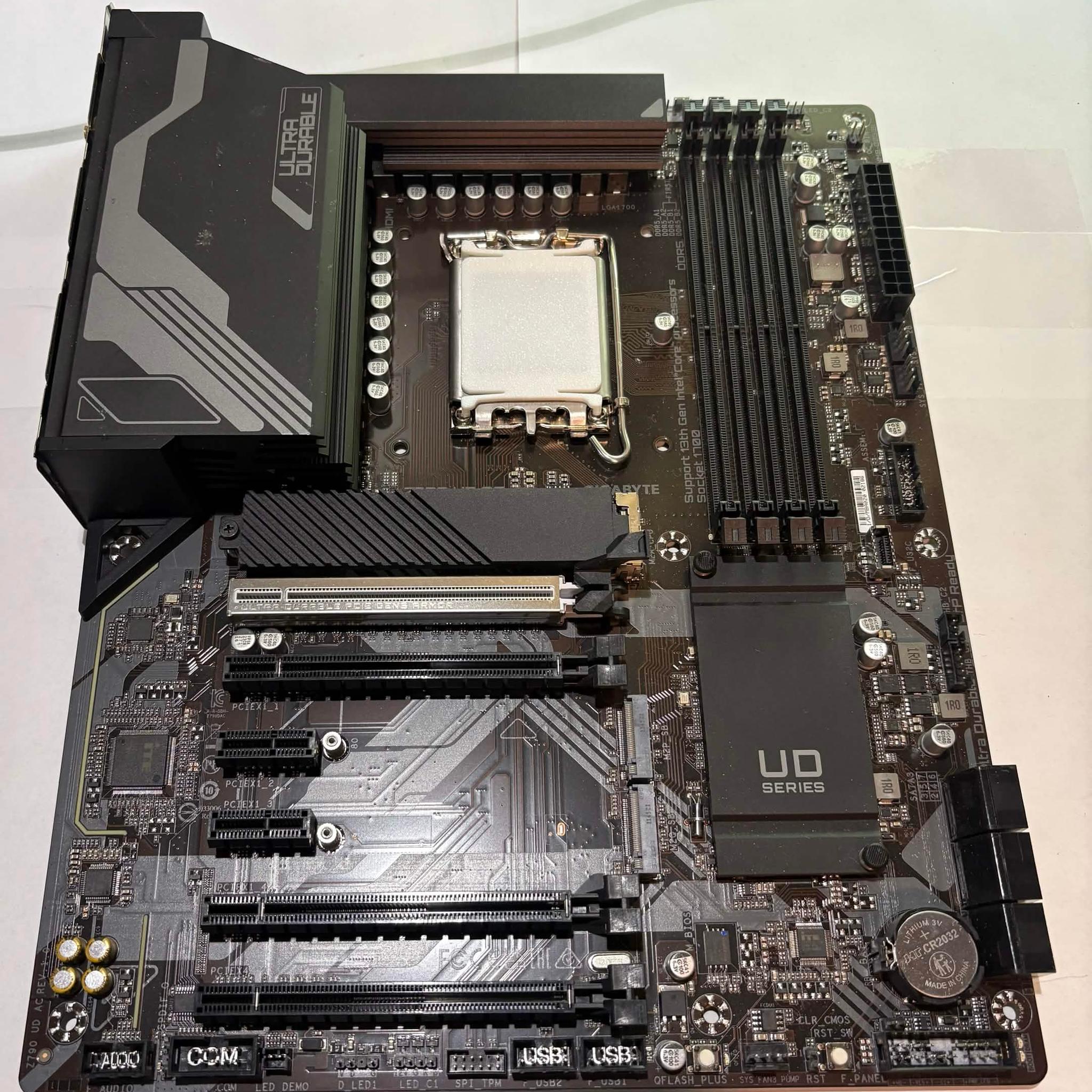 Gigabyte Z790 UD AC LGA1700 ATX Motherboard | DDR5 | WiFi AC | Intel 12th/13th/14th Gen