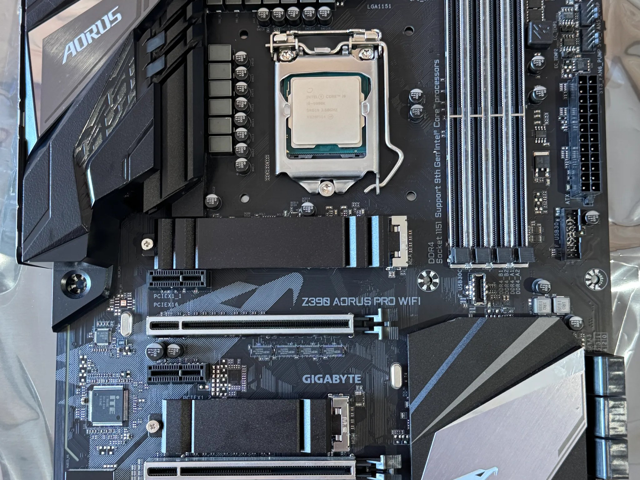 Gigabyte Z390 Aorus Pro WIFI Motherboard + Intel Core i9-9900K Processor Combo (Refurbished)