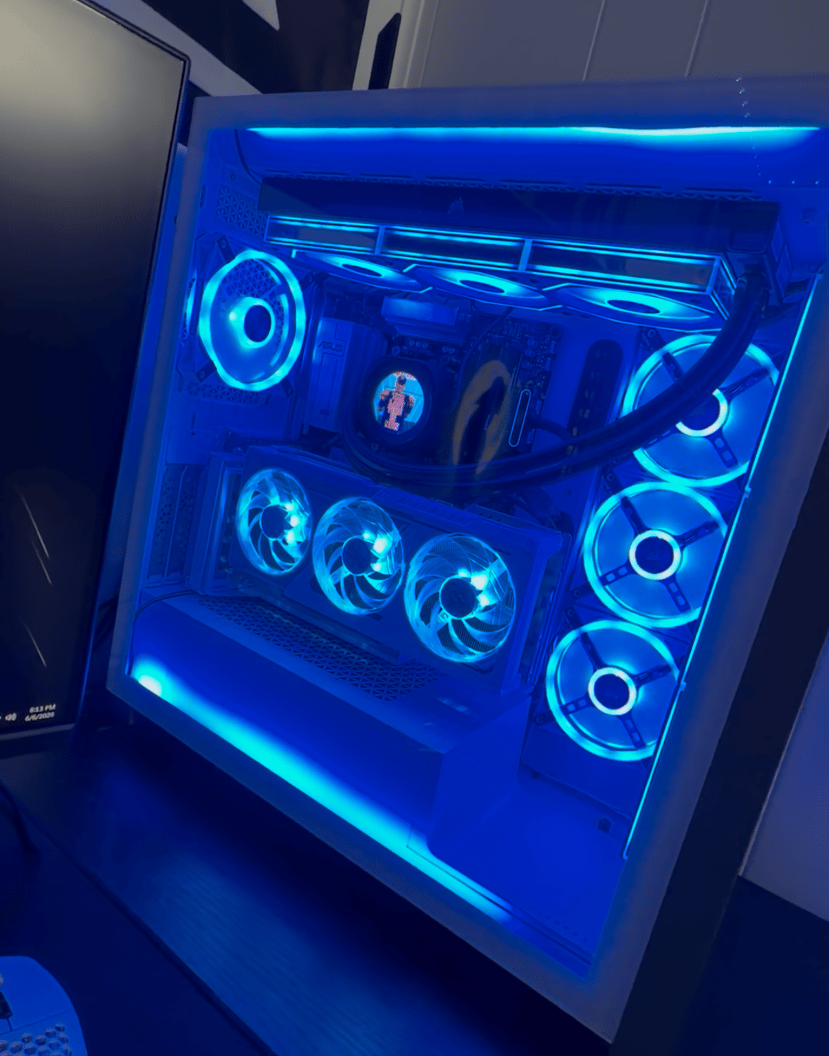 Corsair iCUE 5000X RGB QL Edition (White - Tempered Glass) - Image 4