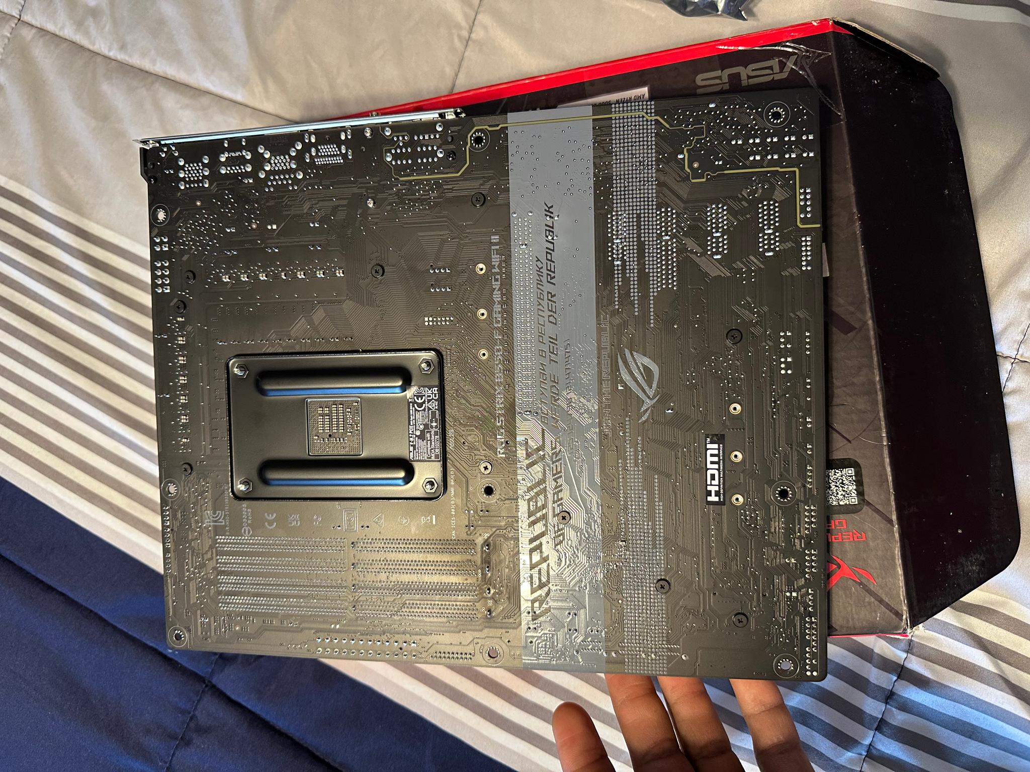 ASUS ROG STRIX B550-F GAMING - Image 4