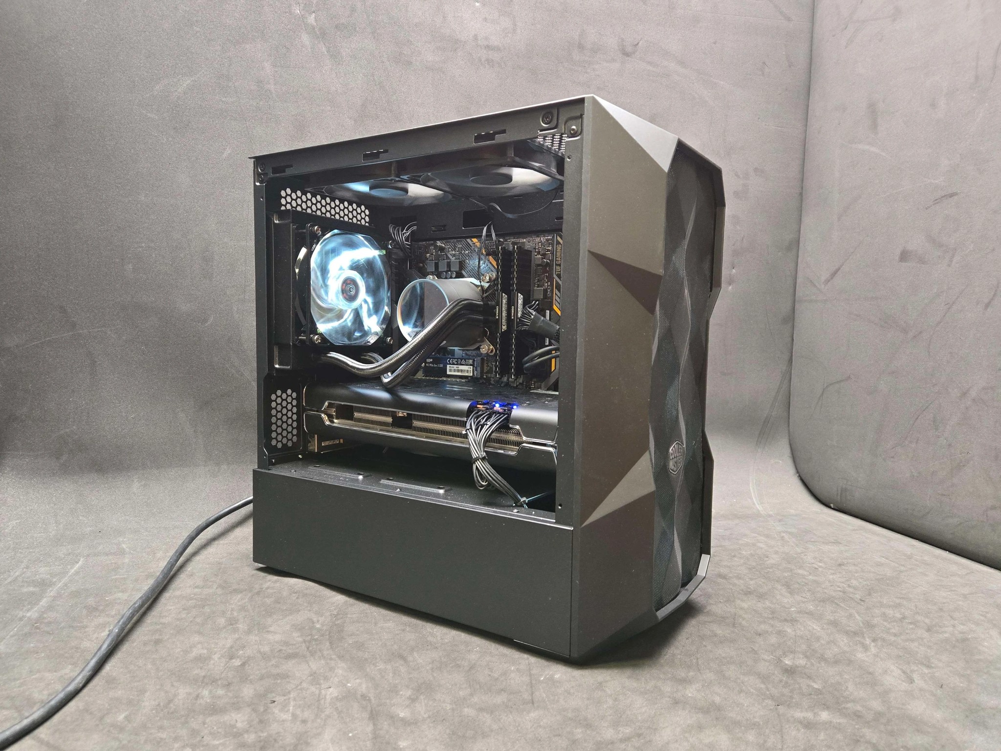 🌟 Dazzler: Core i7 9700K | RX 5700 XT | 1TB NVMe