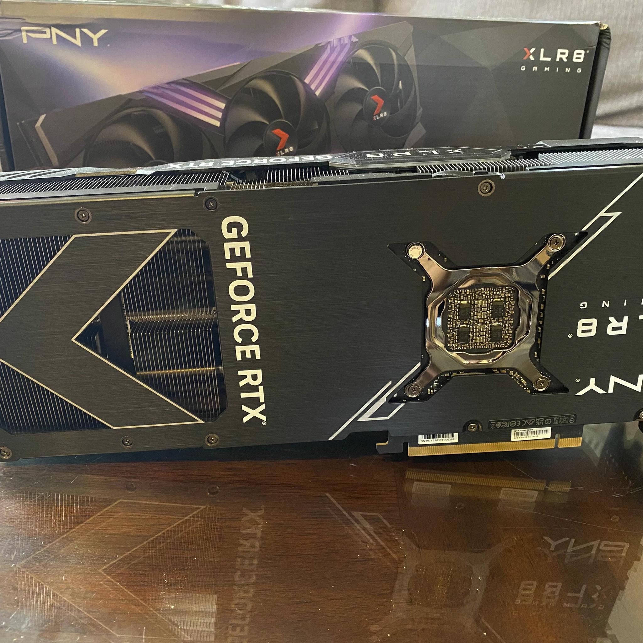 PNY RTX 4090 XLR8 Gaming VERTO EPIC-X RGB