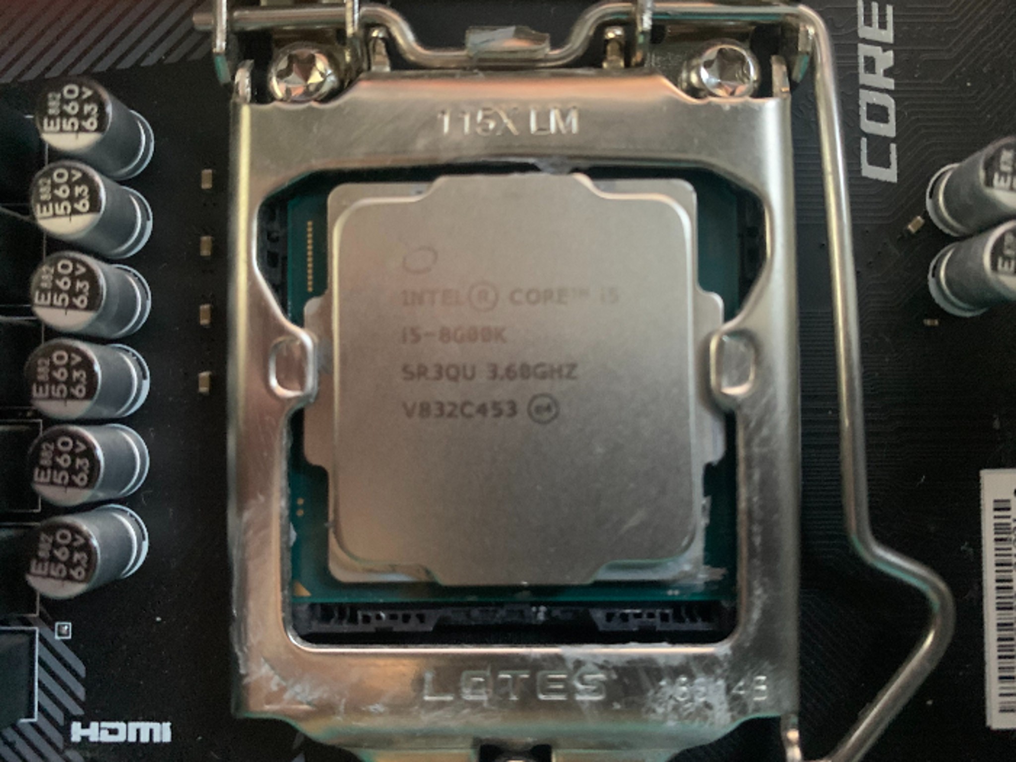 Intel core I5 8600k + MSI 390m + 16gb Ram + 120gb SSD