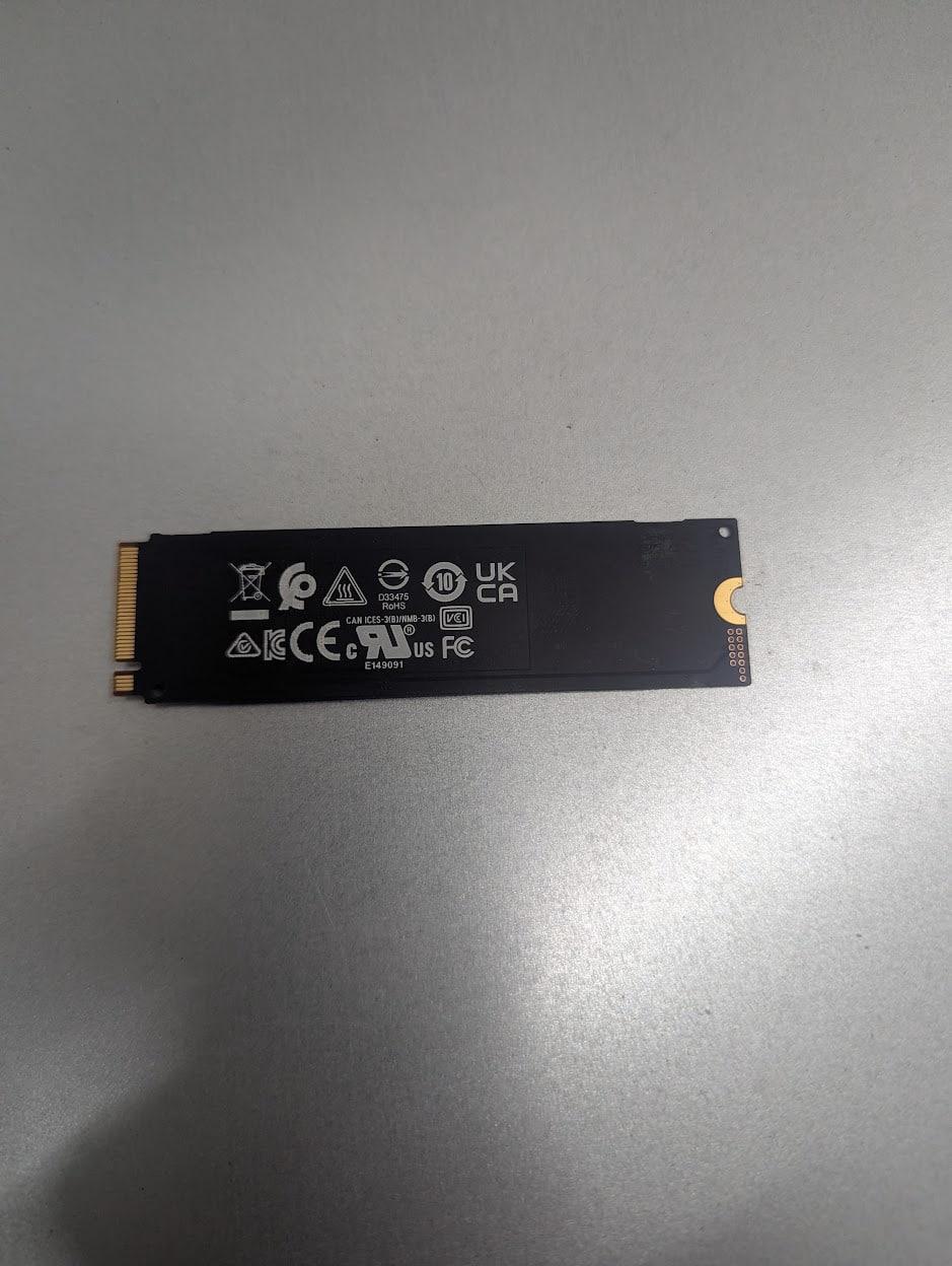 🌌 Samsung PM991a NVMe 1TB (MZ-VLQ1T0B)