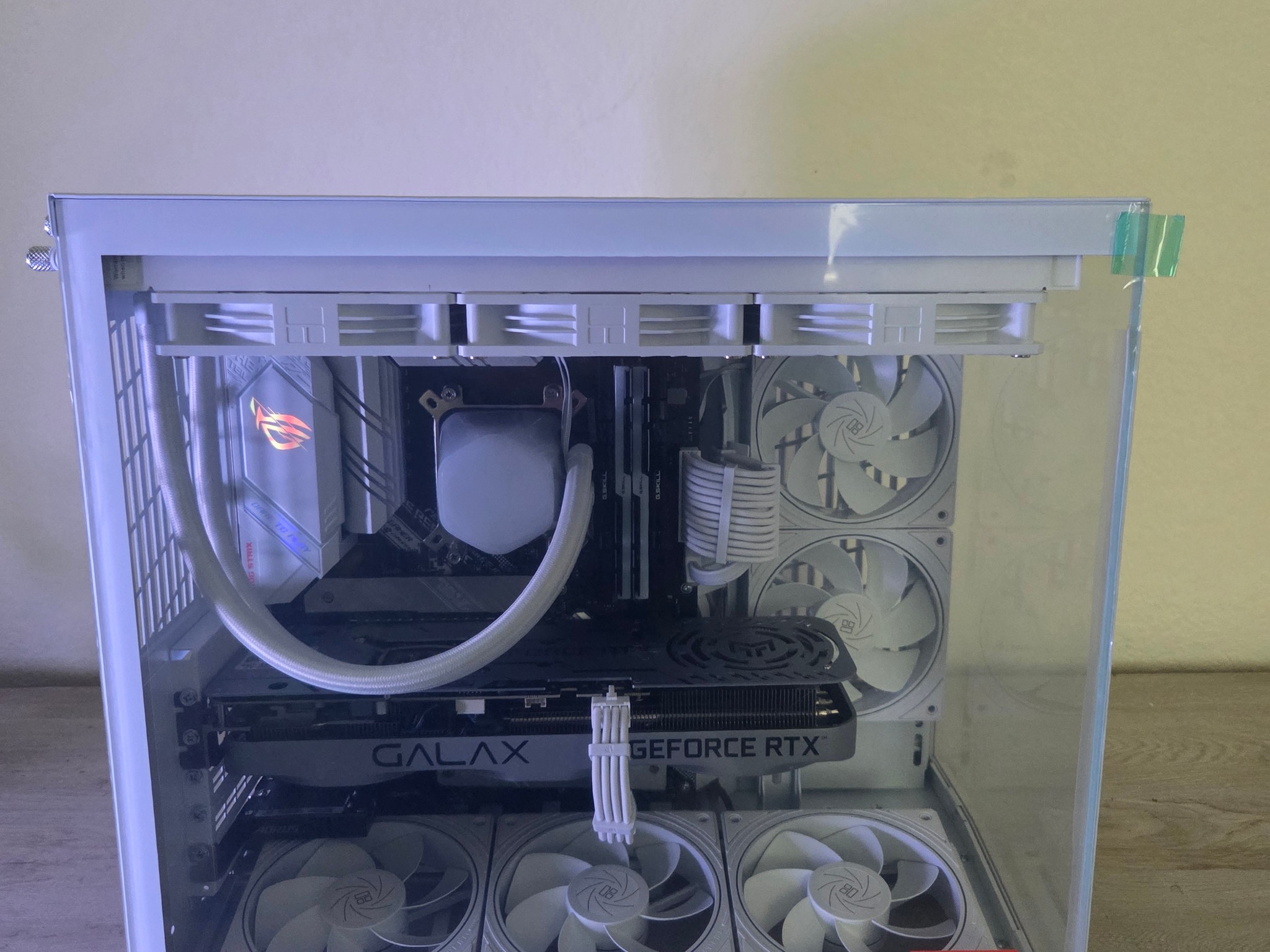 🧊 Beautiful Snow Den Gaming PC 💠