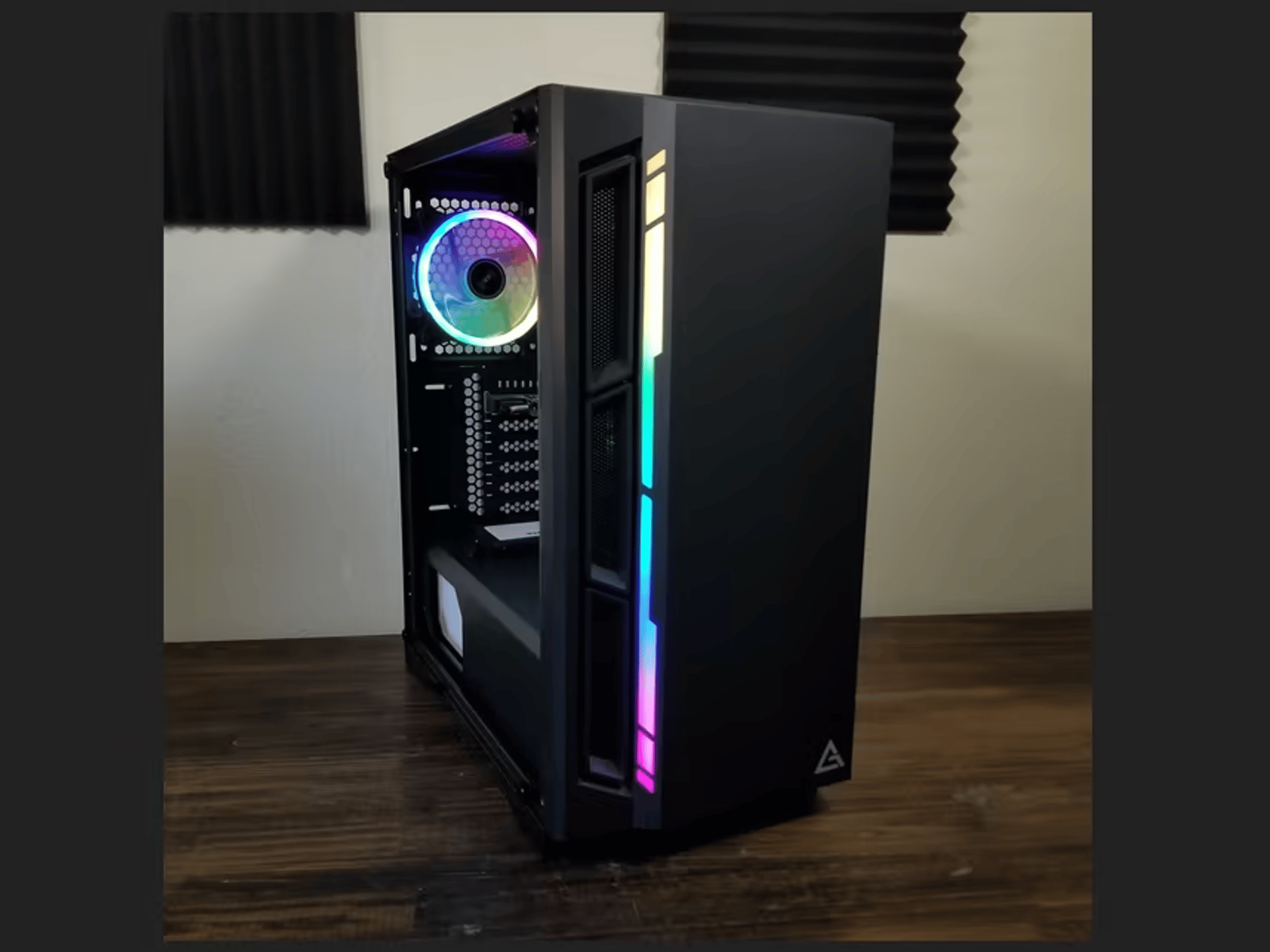 Intel Core i5 6500 UpTo 3.6GHz w/ Intel HD Graphics 530 // Team Group 8GB 2400MHz // Levin 120GB SSD