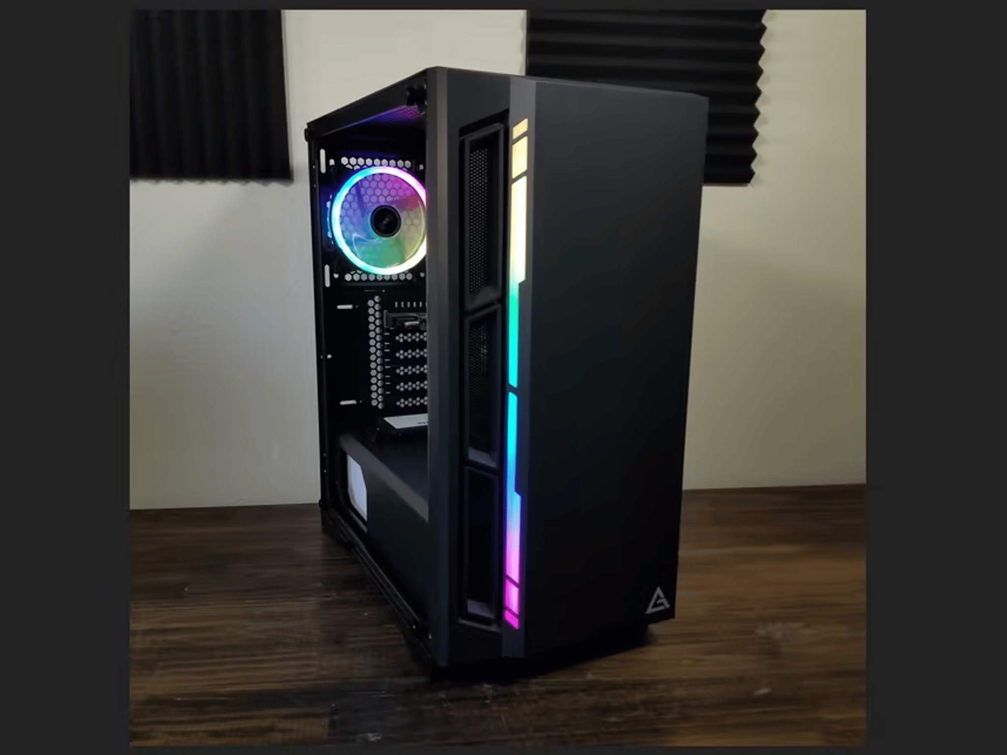 Intel Core i5 6500 UpTo 3.6GHz w/ Intel HD Graphics 530 // Team Group 8GB 2400MHz // Levin 120GB SSD