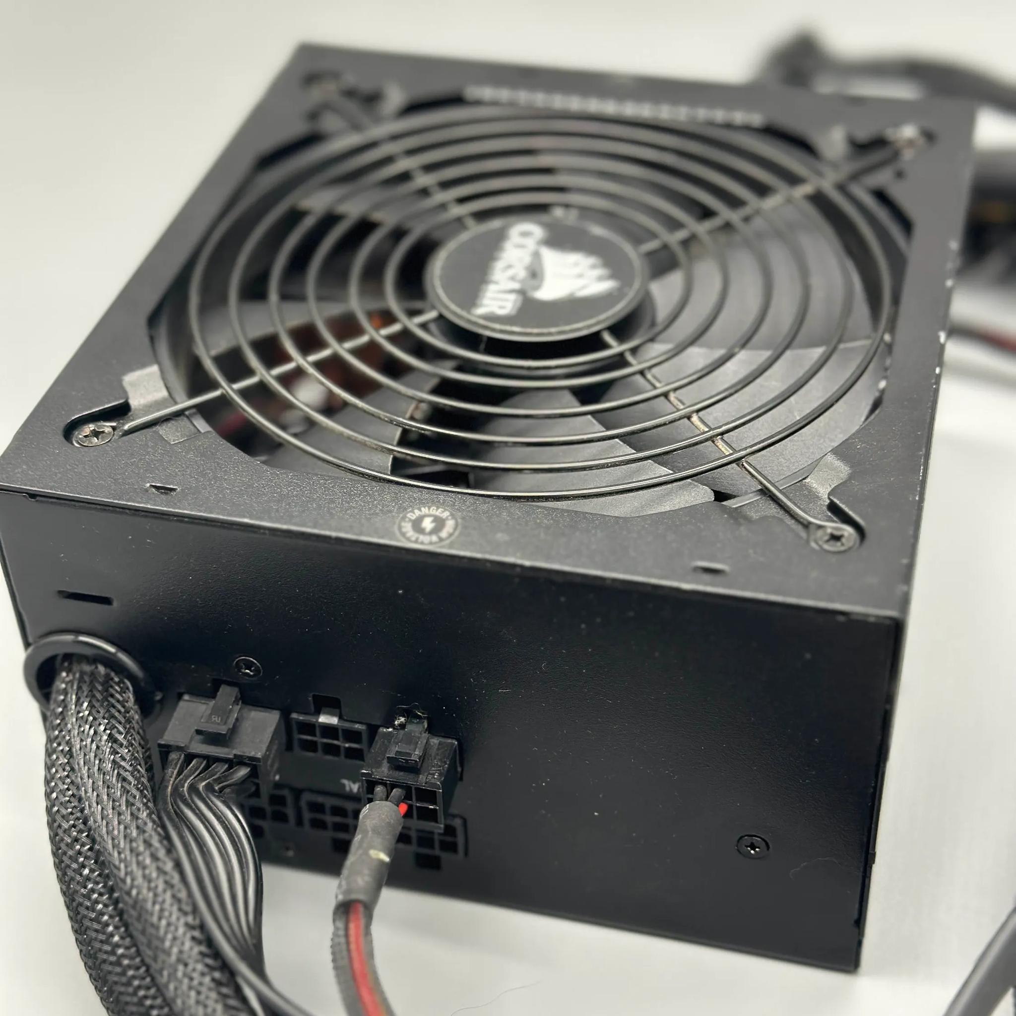 CORSAIR CS-M Series CS750M 750W 80 PLUS GOLD