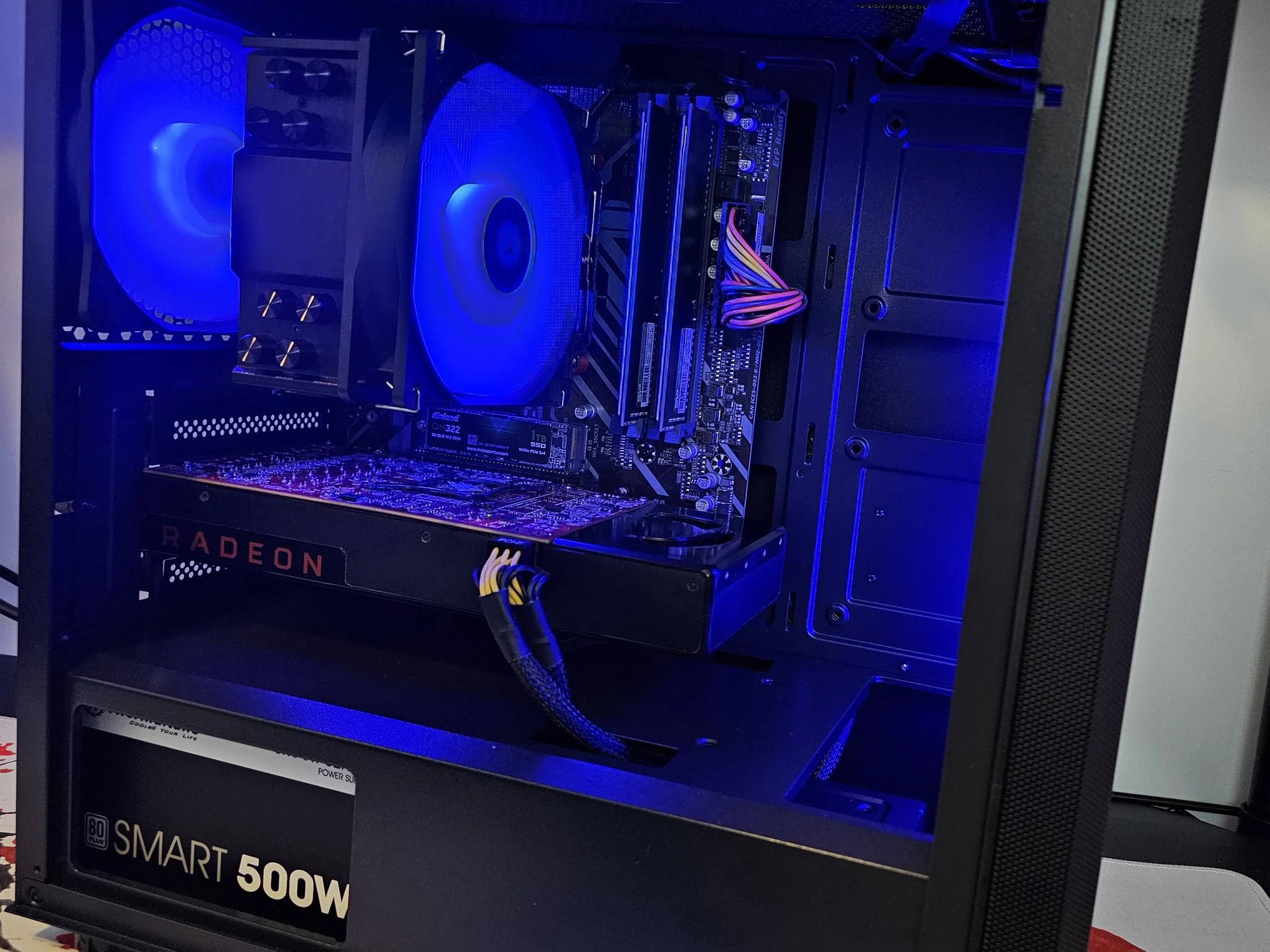 Budget baller Gaming Rig Ryzen 5 3600 / 16GB DDR4 / 1TB SSD / RX570X 8GB