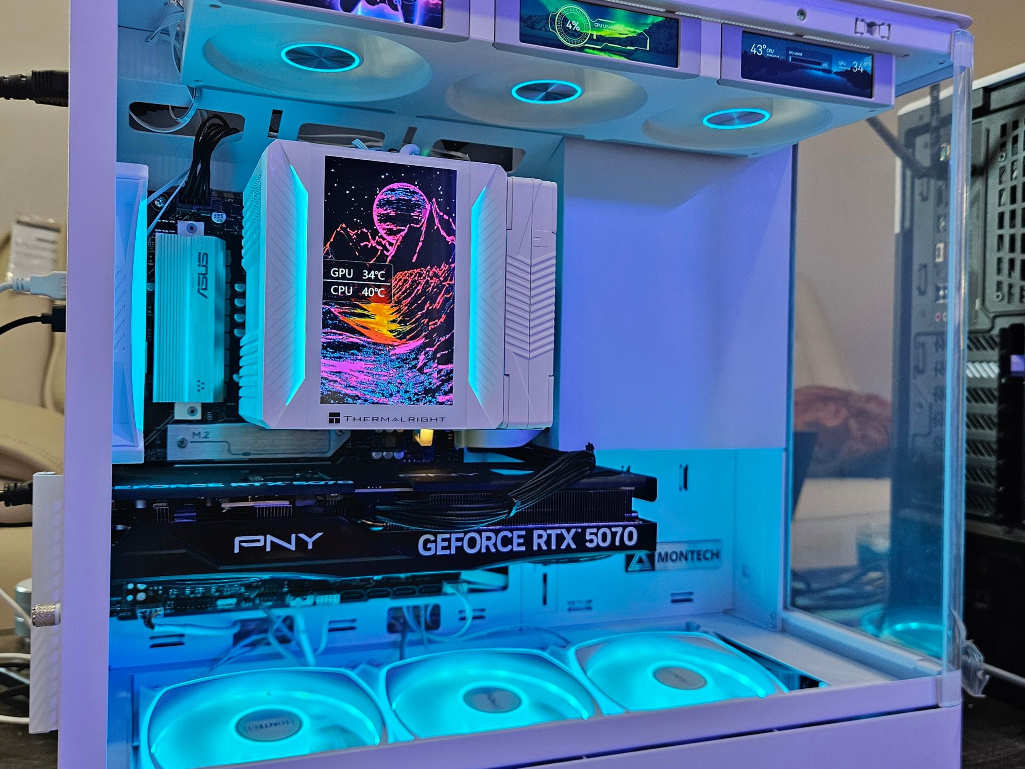 RTX 5070 Gaming PC • Ryzen 7 9700X • 1TB M.2 • Jonsbo ZC-360 • 32GB DDR5 • Clean White