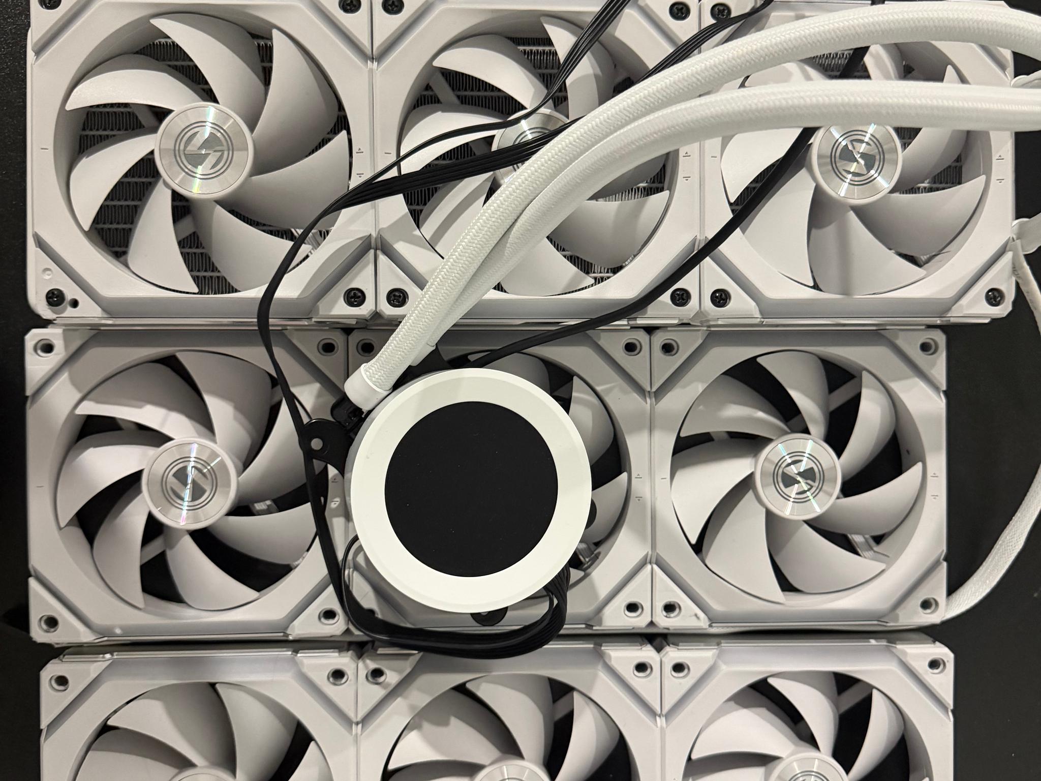 NZXT LCD Screen AIO AM5 + 9 Wireless Lian Li Fans White + Controller/hub Free Shipping