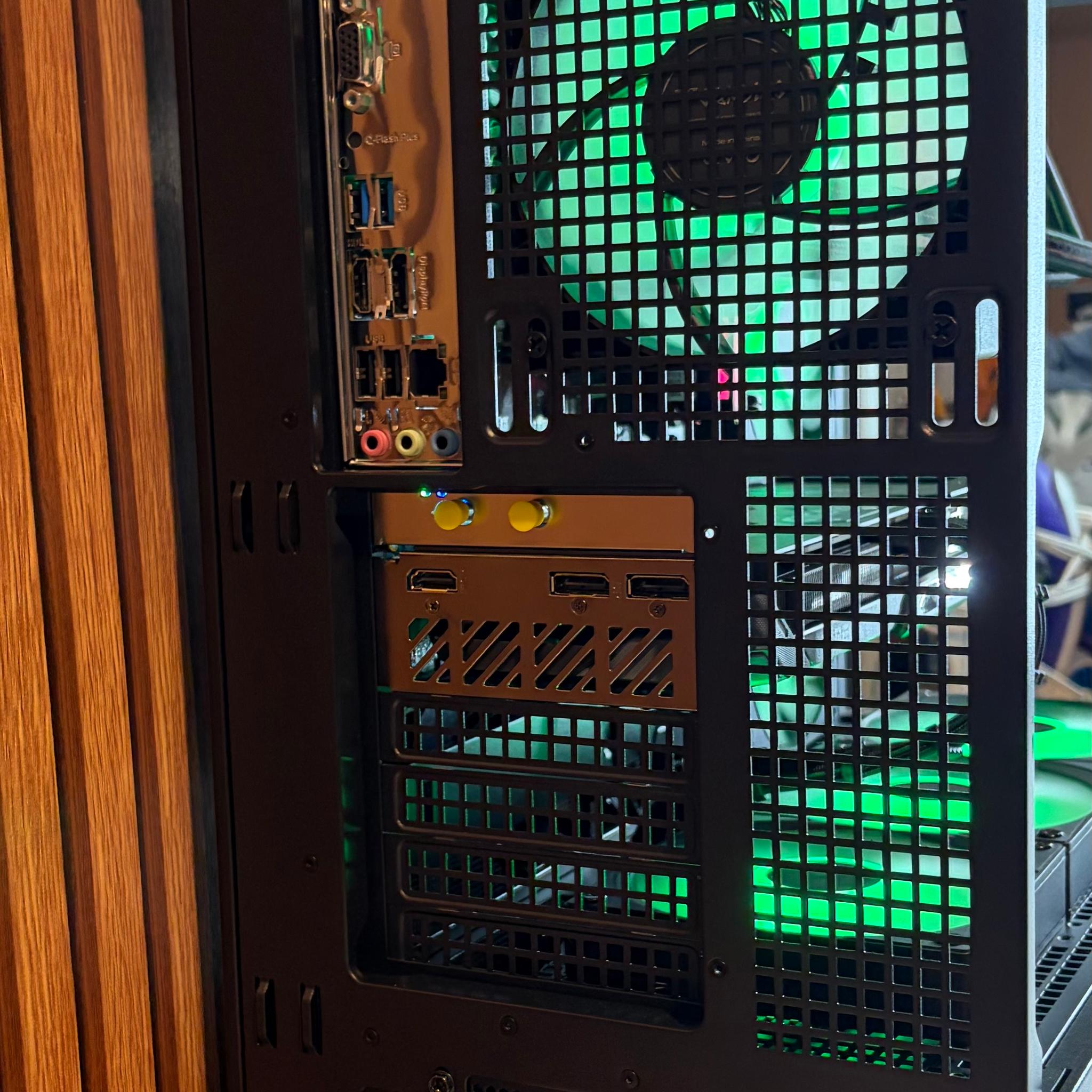 9060XT 16GB | RYZEN 5 9600X  | 16GB DDR5 | 650W | 360MM