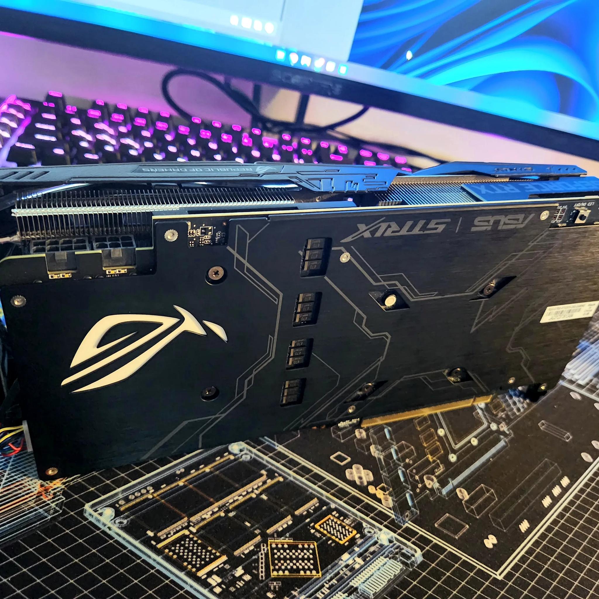 Asus GeForce RTX 2070 8 GB STRIX GAMING Video Card