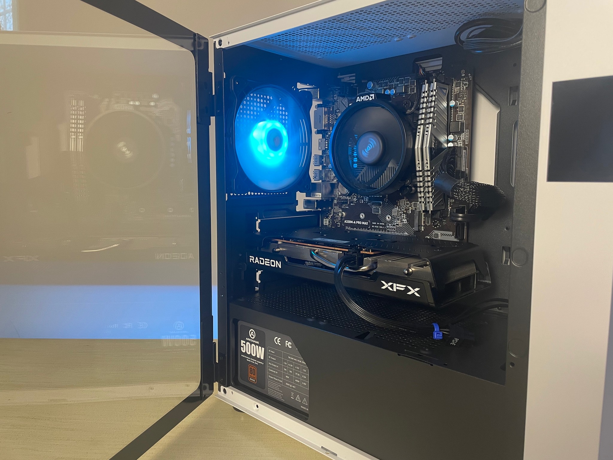 Custom Gaming Desktop PC Ryzen 5 | Rx 6500xt | 16GB Ram | 256gb Ssd | RGB fans |