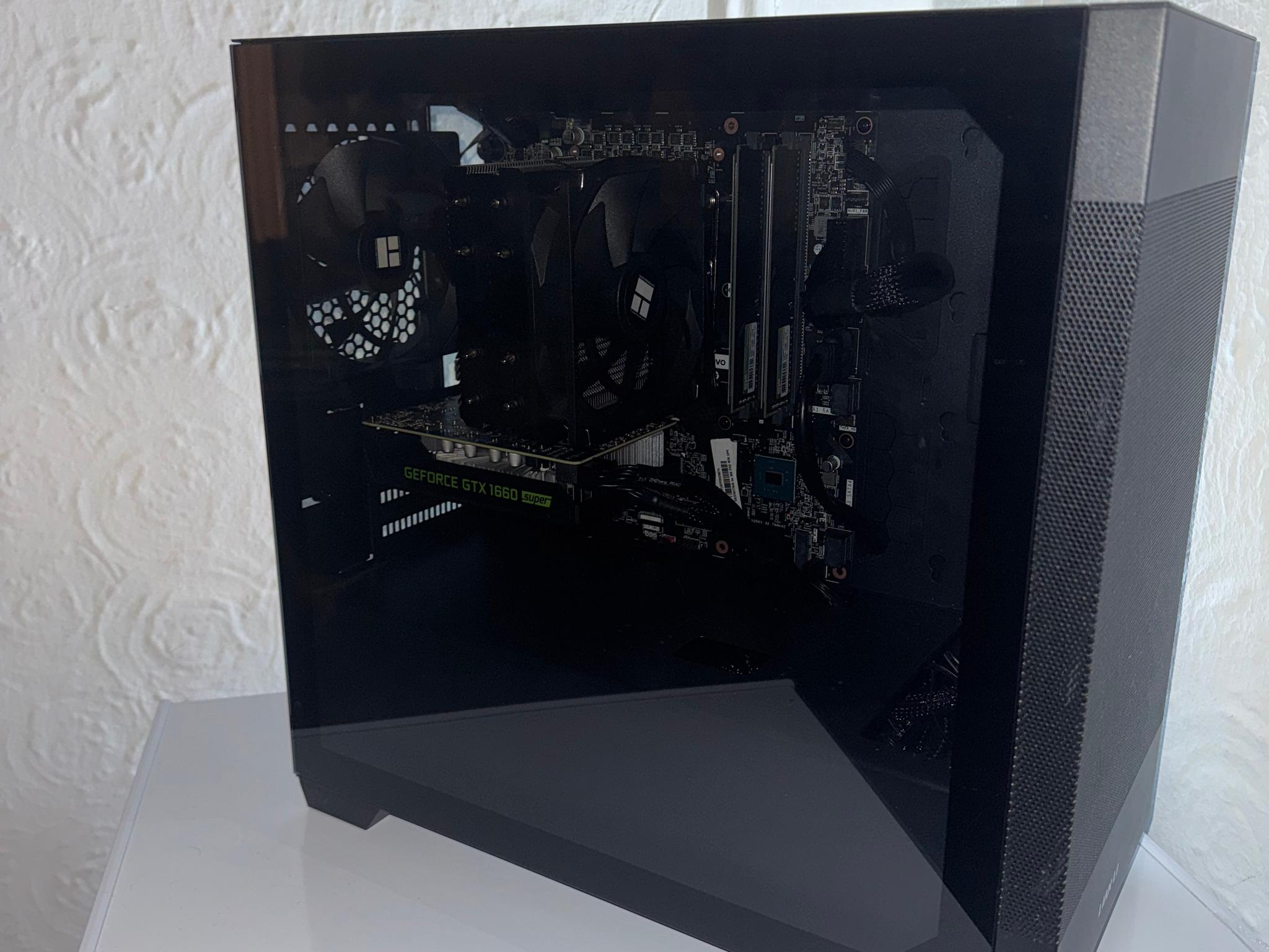 CUSTOM PC - GTX 1660 SUPER - Intel i5 10400F - MICRO ATX BLACKOUT