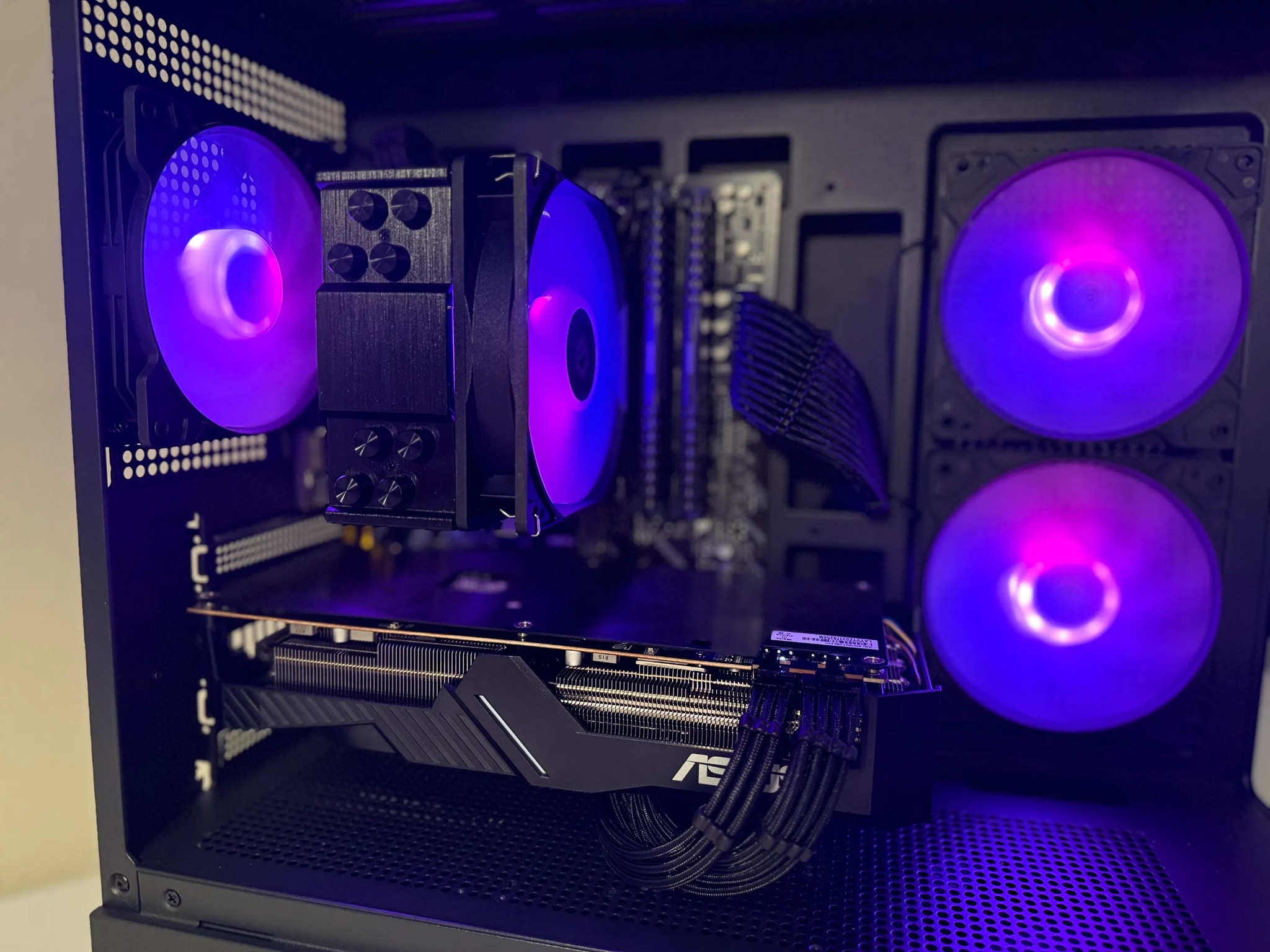 Great Starter 1080p Gaming/Streaming PC | RX 5700 XT | Ryzen 5 3600x | 16gb RAM | 1 TB SSD | Win 11