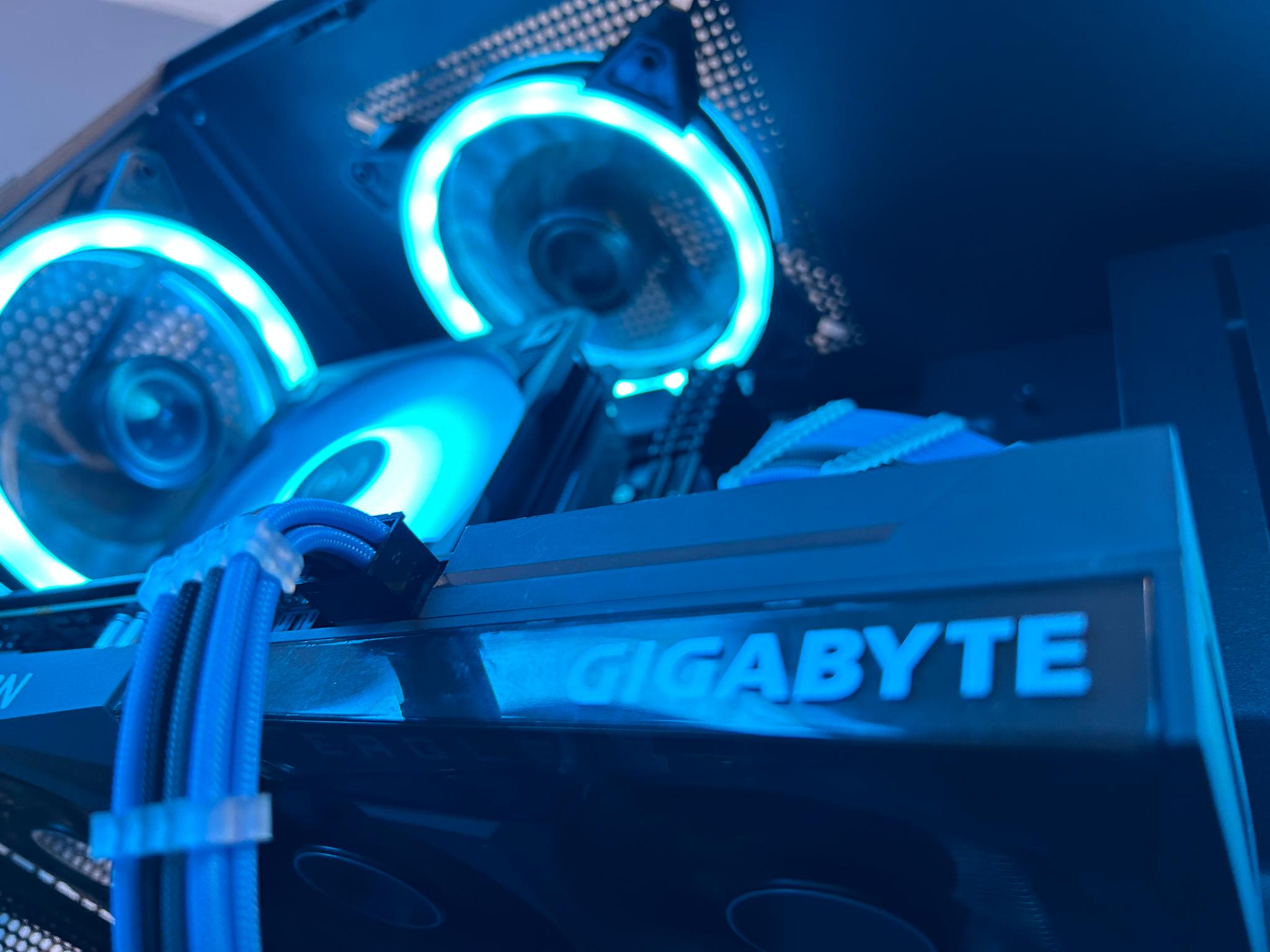 Avian💧: Intel 12th Gen, Rx 6600 8GB Gaming PC