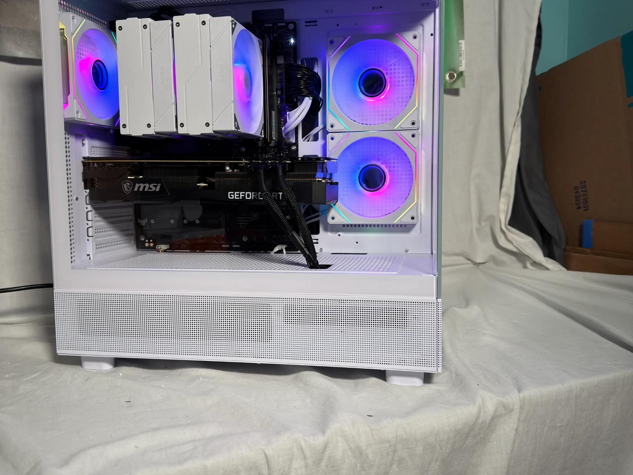 RTX 3080 Ryzen 5 7600X Gaming PC