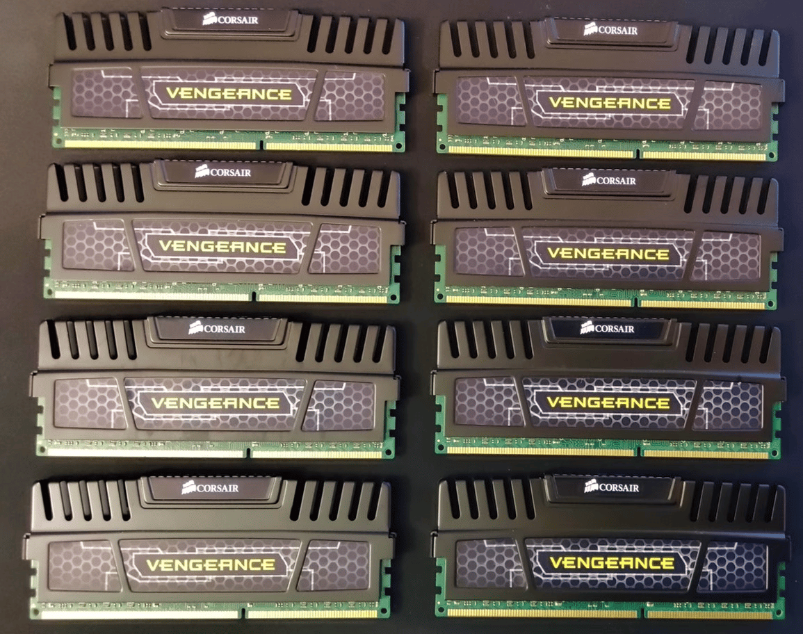Corsair Vengeance 32GB(8x4GB) DDR3 1600MHz CL9 RAM