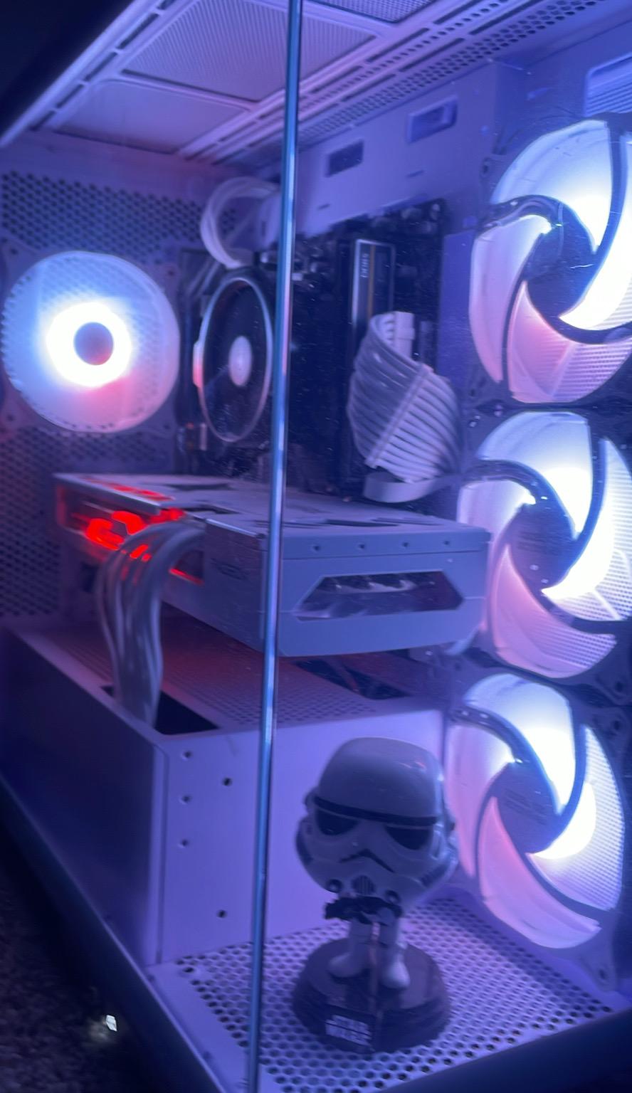 *Sale High end Gaming Pc Radeon 7800XT, 16gb Teamgroup Elite+ ddr5 ram 4800mhz, Amd ryzen 5 7600