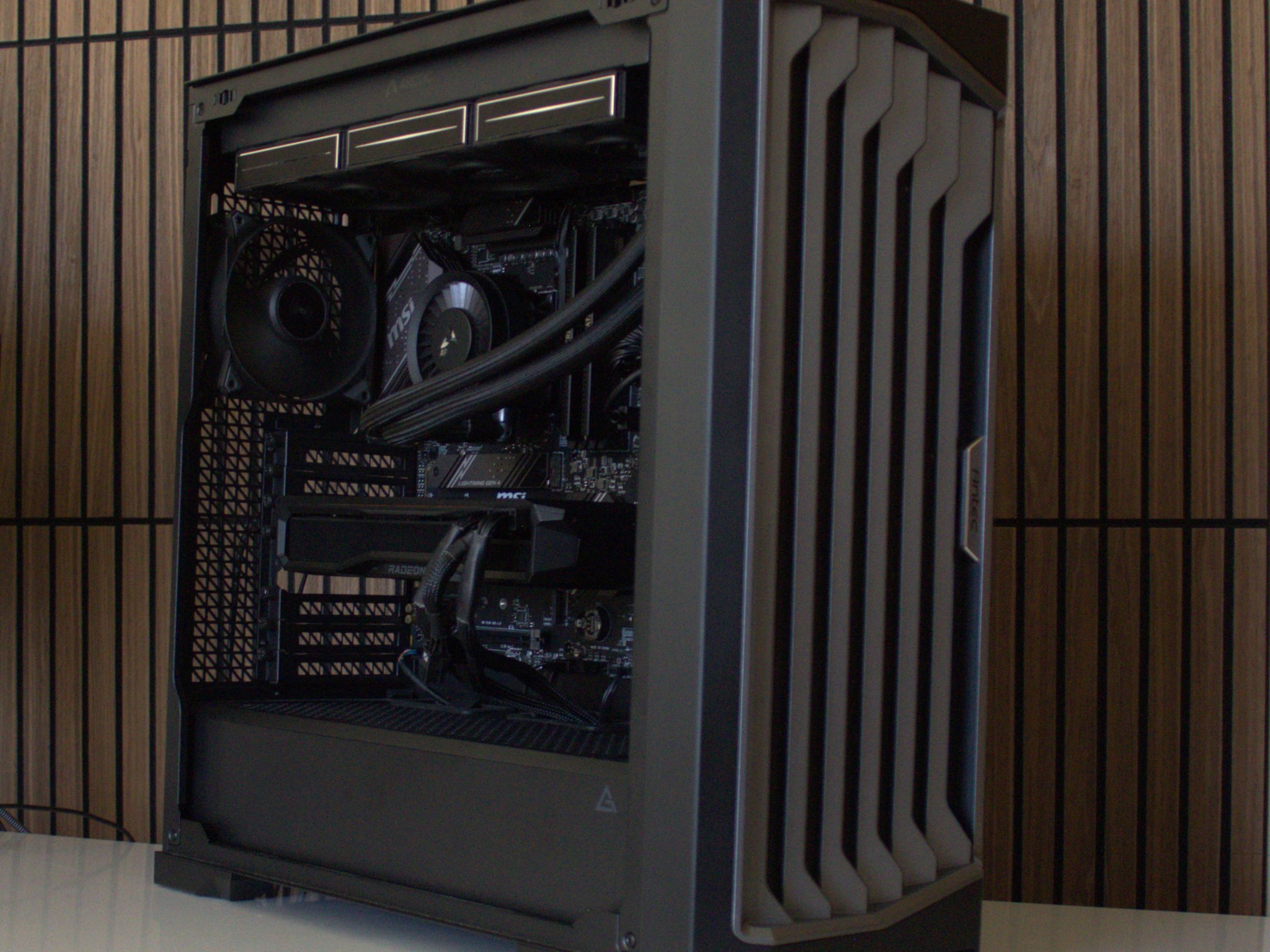 Stealth Machine V2 | 7800X3D | 7900XT 20GB | 32GB DDR5 | Arctic Cooling| 850W | WIN11 | AM5