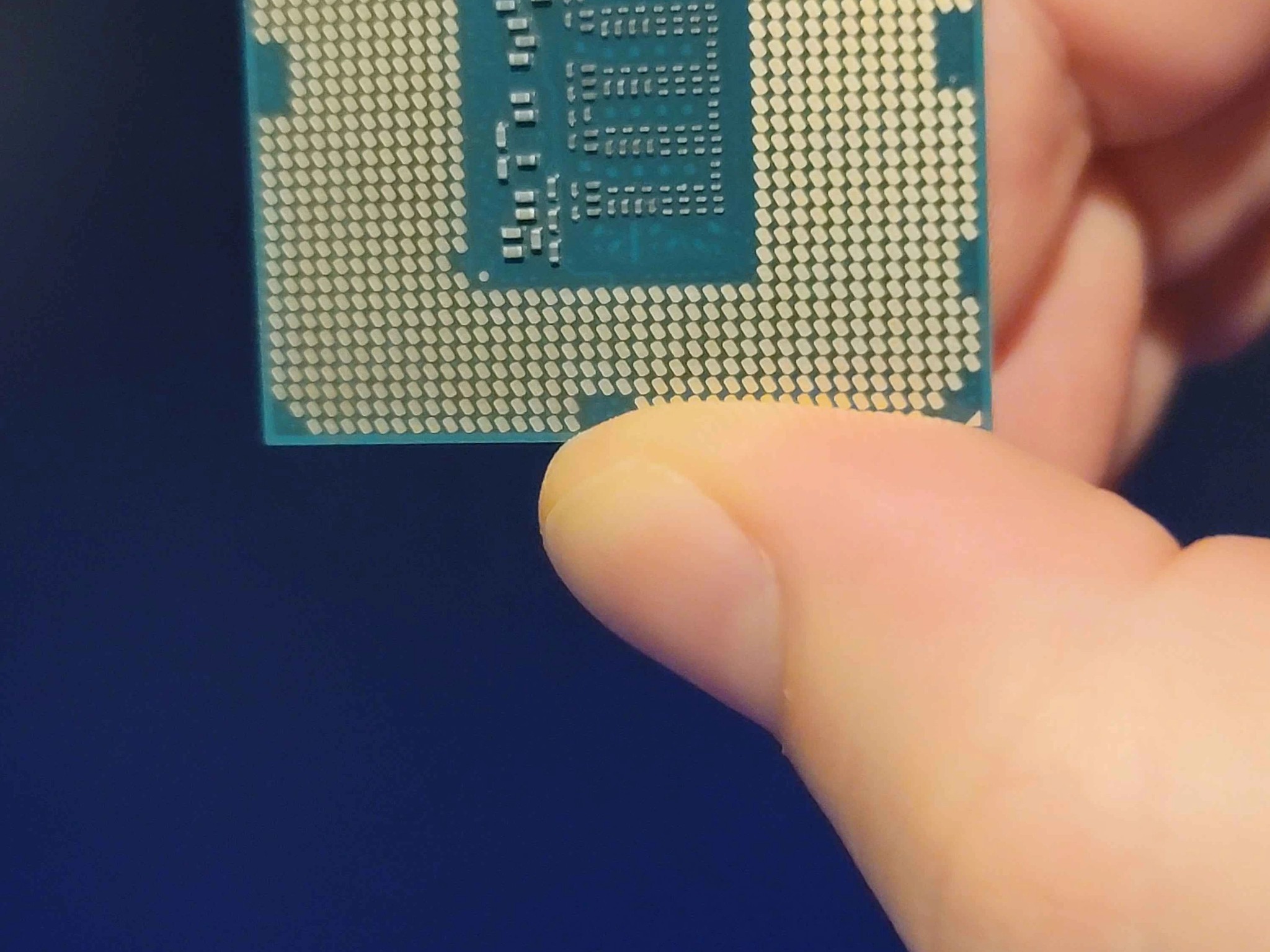 Intel Core i7 i7-4790K Quad-core (4 Core) 4 GHz Processor - Works Used just in clam shell.
