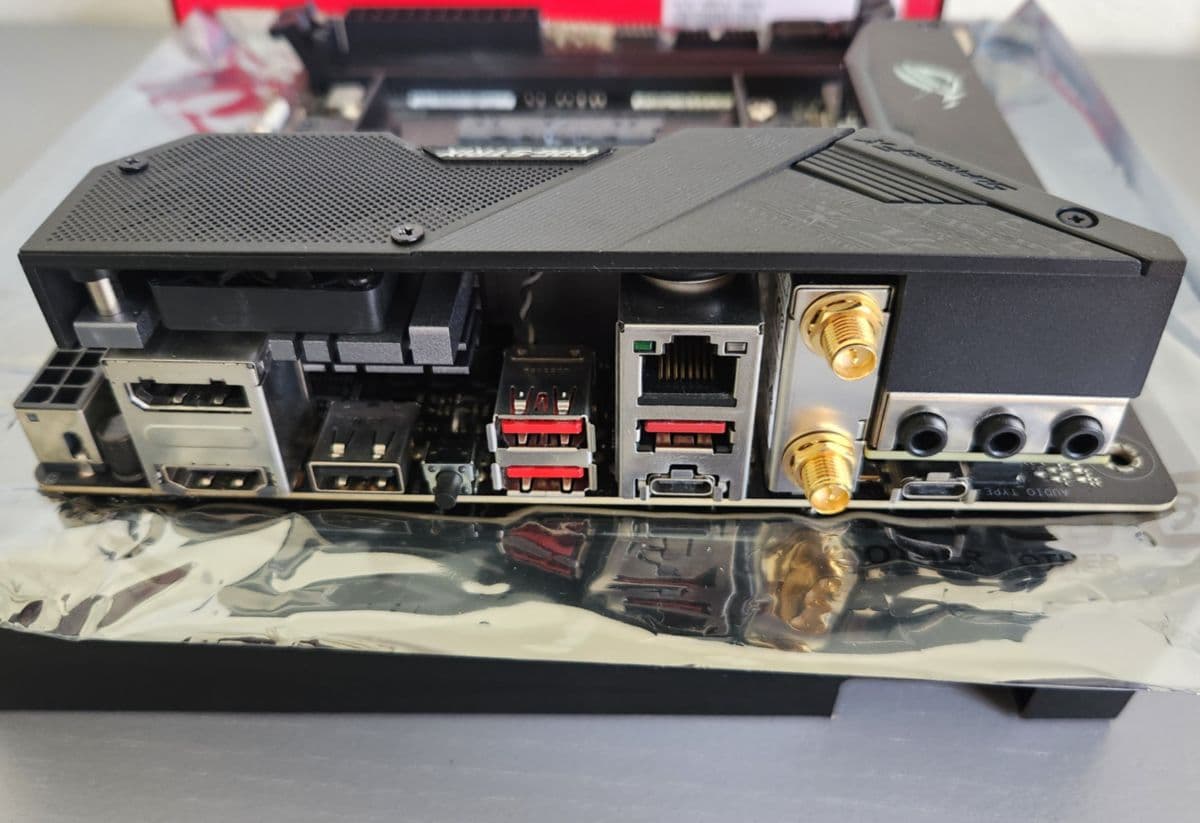 Asus ROG Strix B550-I Gaming, mITX AM4 WiFi6