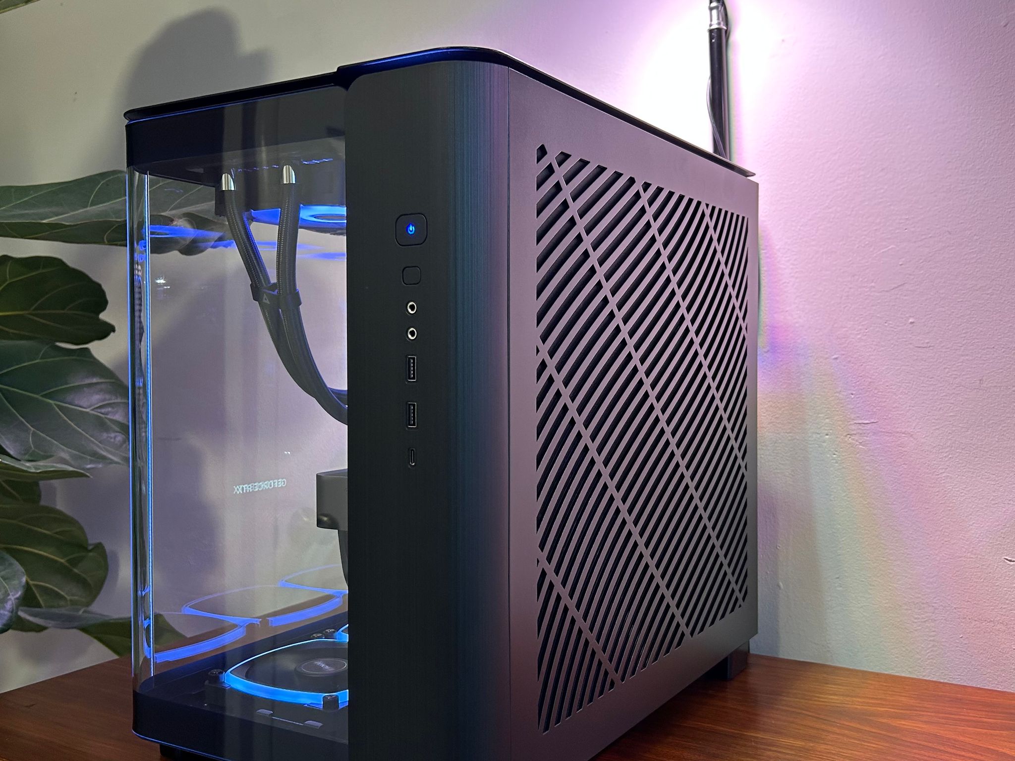 RTX 5090 FE | Ryzen 7 9800X3D | 48GB DDR5 | 2TB NVMe | 360mm AIO | 1050W Gold
