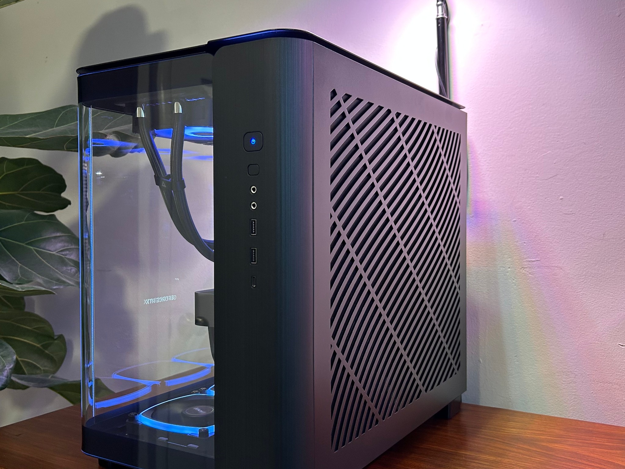 RTX 5090 FE | Ryzen 7 9800X3D | 48GB DDR5 | 2TB NVMe | 360mm AIO | 1050W Gold
