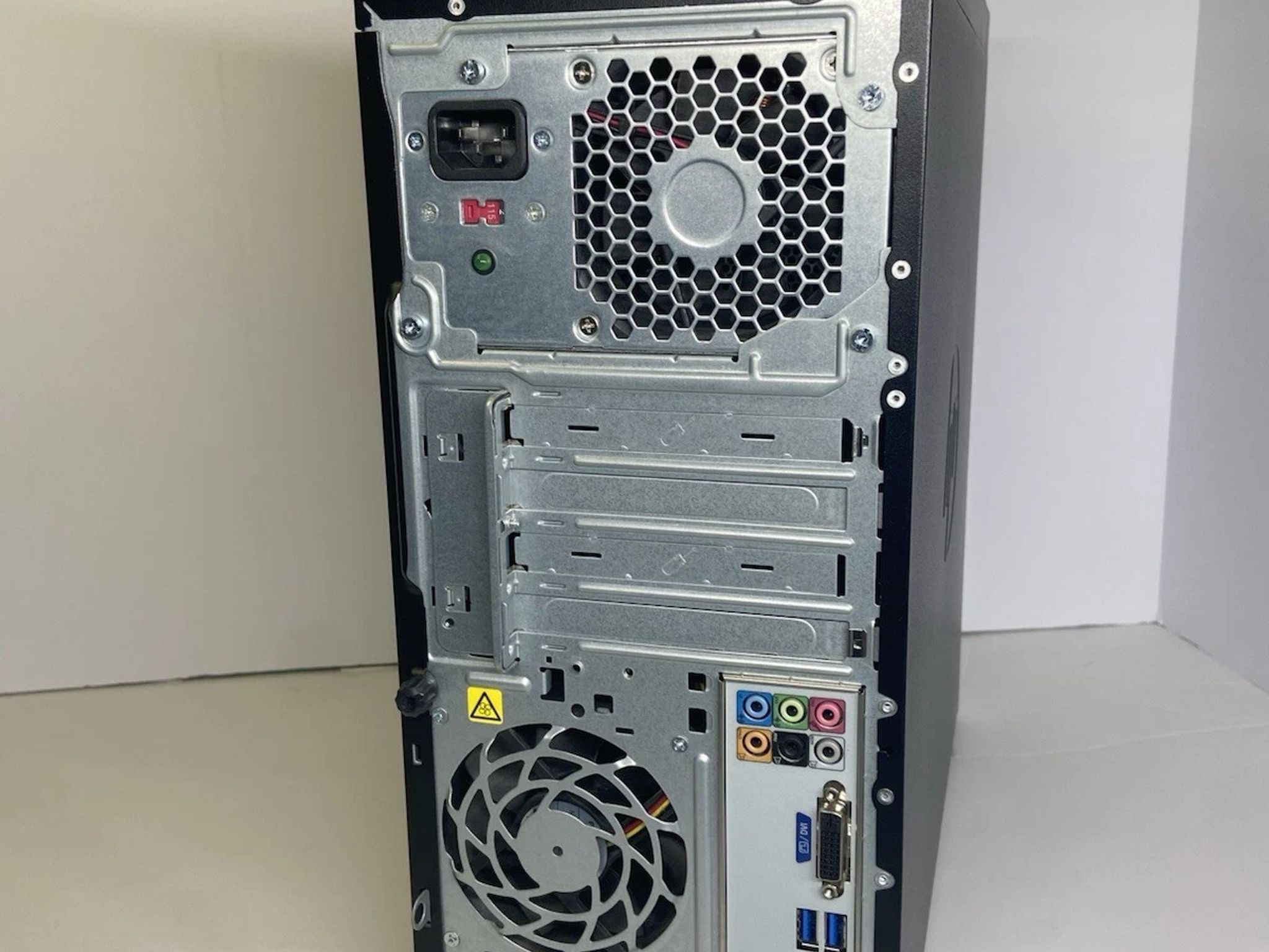 HP Envy Tower Desktop i7-4790 3.60GHz 8GB RAM 128GB SSD Windows 11 Pro PC