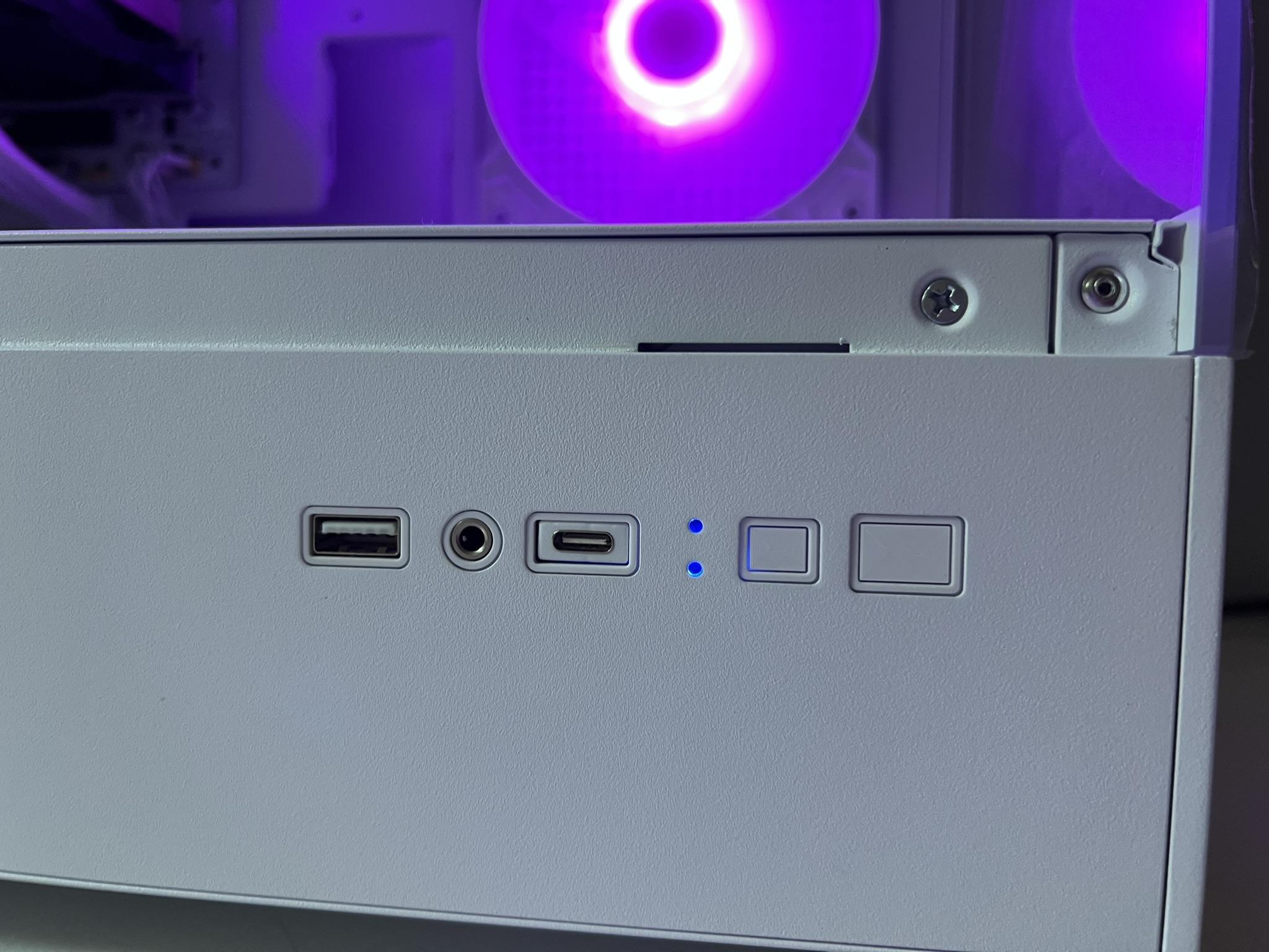 Icy Dragon 🧊┃ Ryzen 5┃RTX 2060┃16GB RAM┃512GB NVME SSD┃