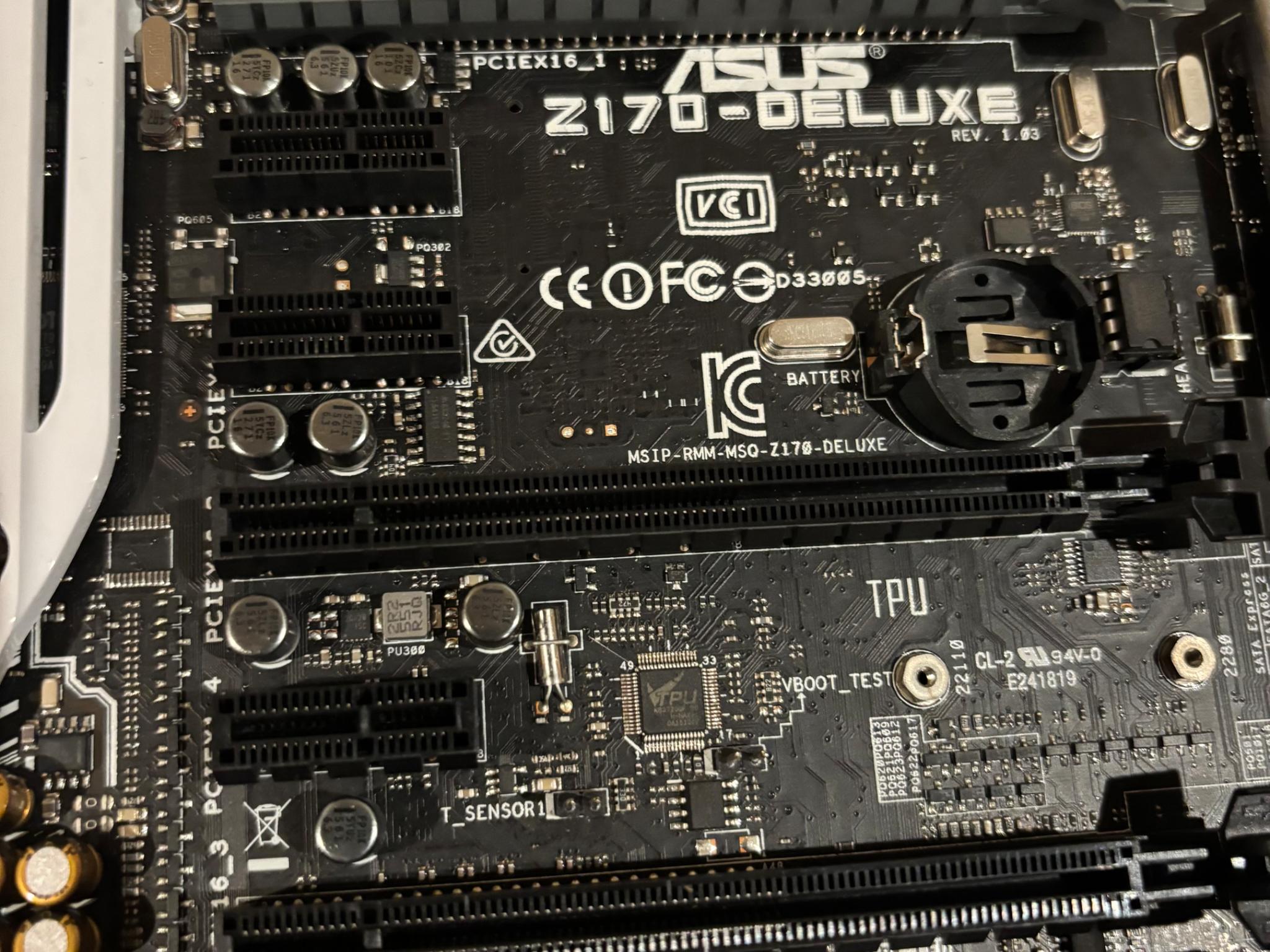 ASUS Z170-Deluxe ATX + Intel i7 6700k