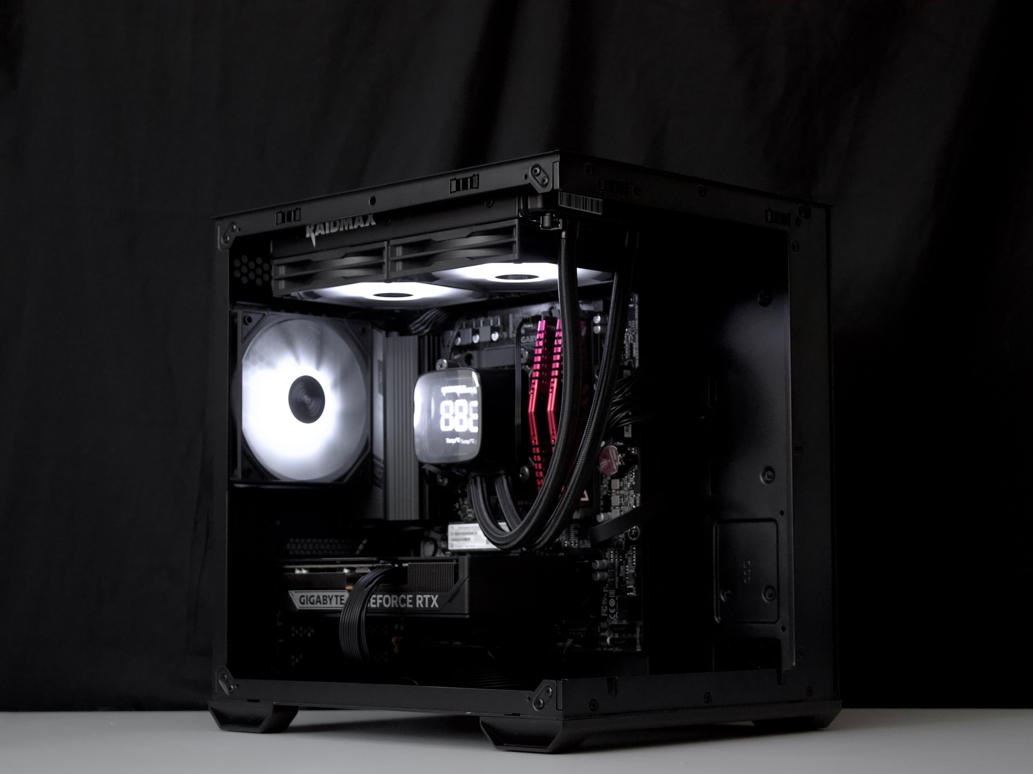 ♠️♥️Black Gaming PC – RTX 5060 TI, Ryzen 5 5600, 16GB RAM, 1TB SSD - WiFi, BlueTooth ♠️♥️