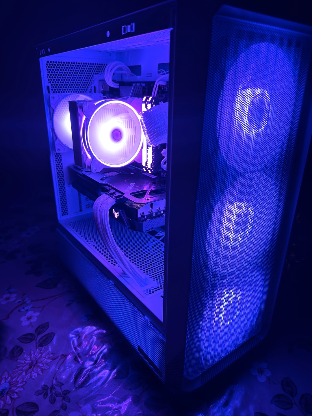White 3080 Gaming PC | RTX 3080 | i5-12400F | 16GB RAM | 1TB SSD