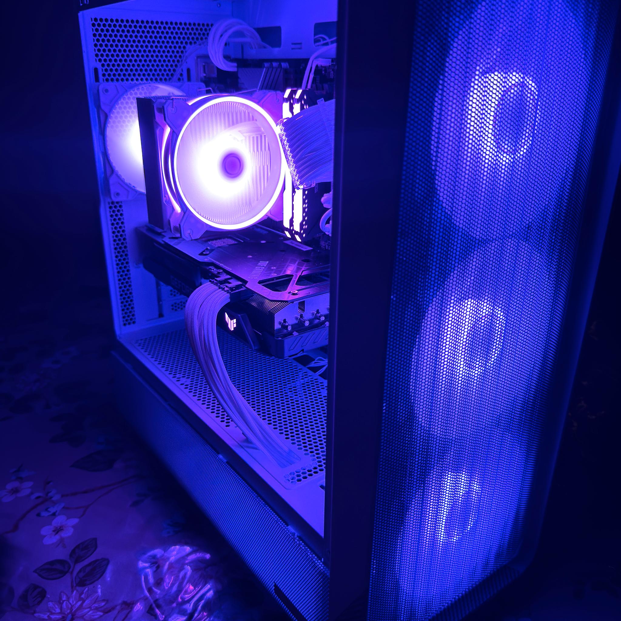White 3080 Gaming PC | RTX 3080 | i5-12400F | 16GB RAM | 1TB SSD | WINDOWS 11 |