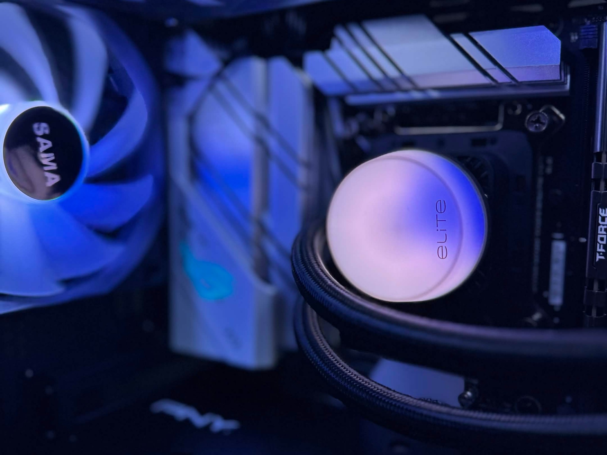 GeForce RTX 4070 Custom Gaming PC - Core i7-12700KF, 1TB NVMe SSD